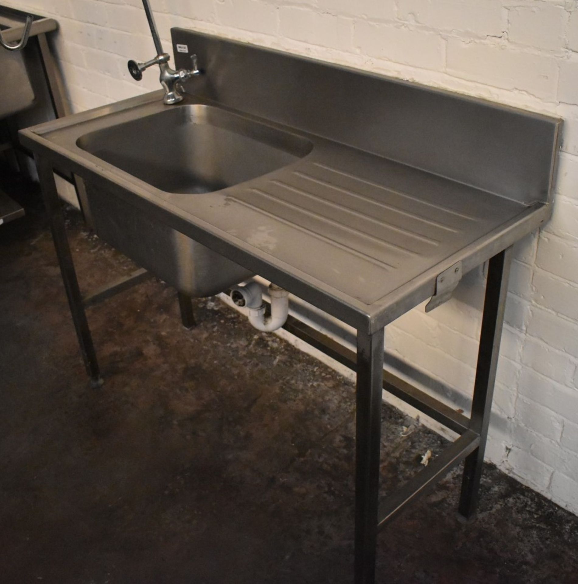 1 x Stainless Steel Sink Unt Featuring Single Wash Bowl, Drainer, Mixer Tap and Spray Hose Rinser - Image 7 of 10