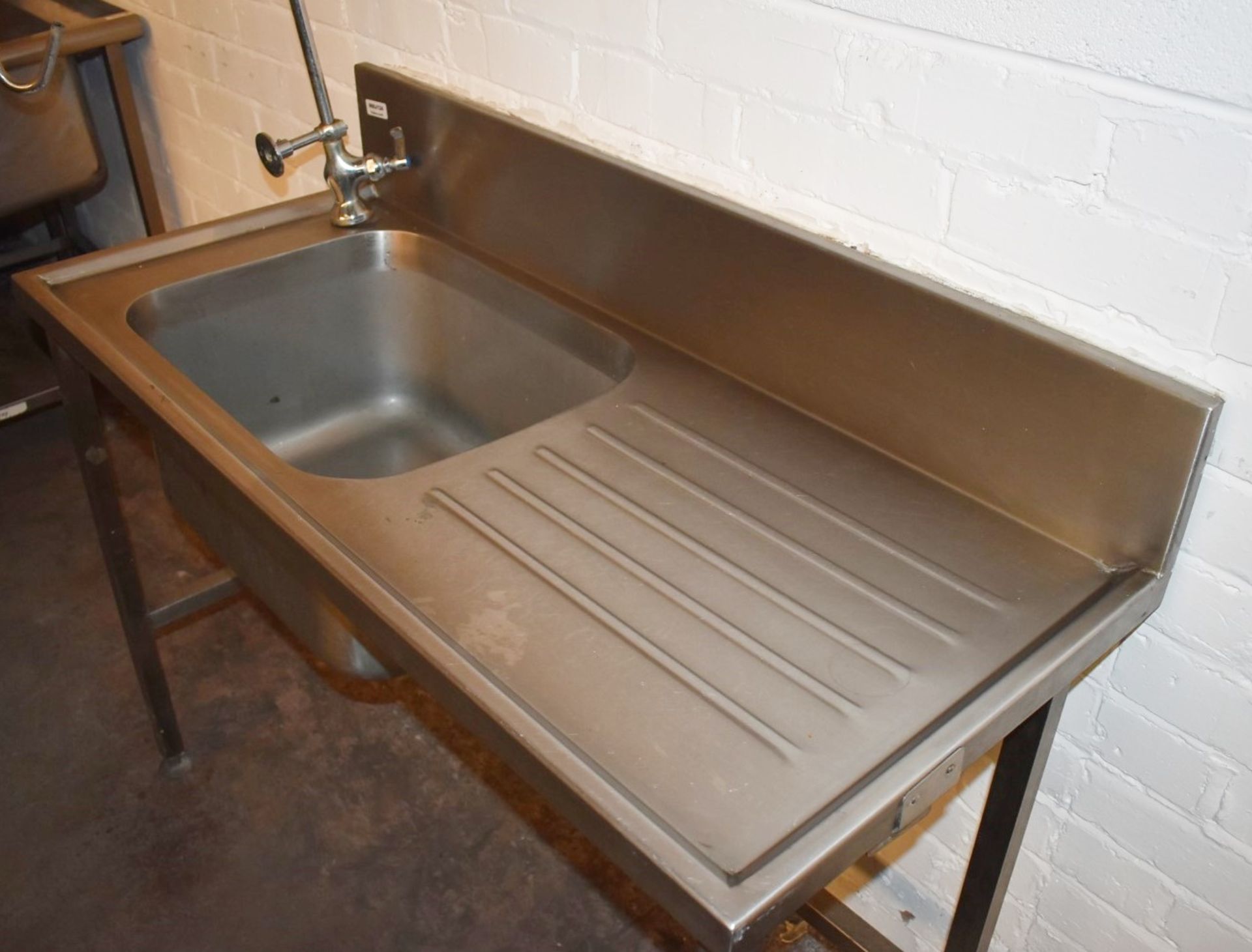 1 x Stainless Steel Sink Unt Featuring Single Wash Bowl, Drainer, Mixer Tap and Spray Hose Rinser - Image 6 of 10