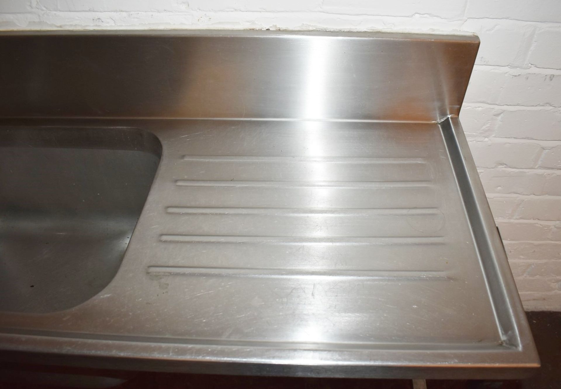 1 x Stainless Steel Sink Unt Featuring Single Wash Bowl, Drainer, Mixer Tap and Spray Hose Rinser - Image 5 of 10