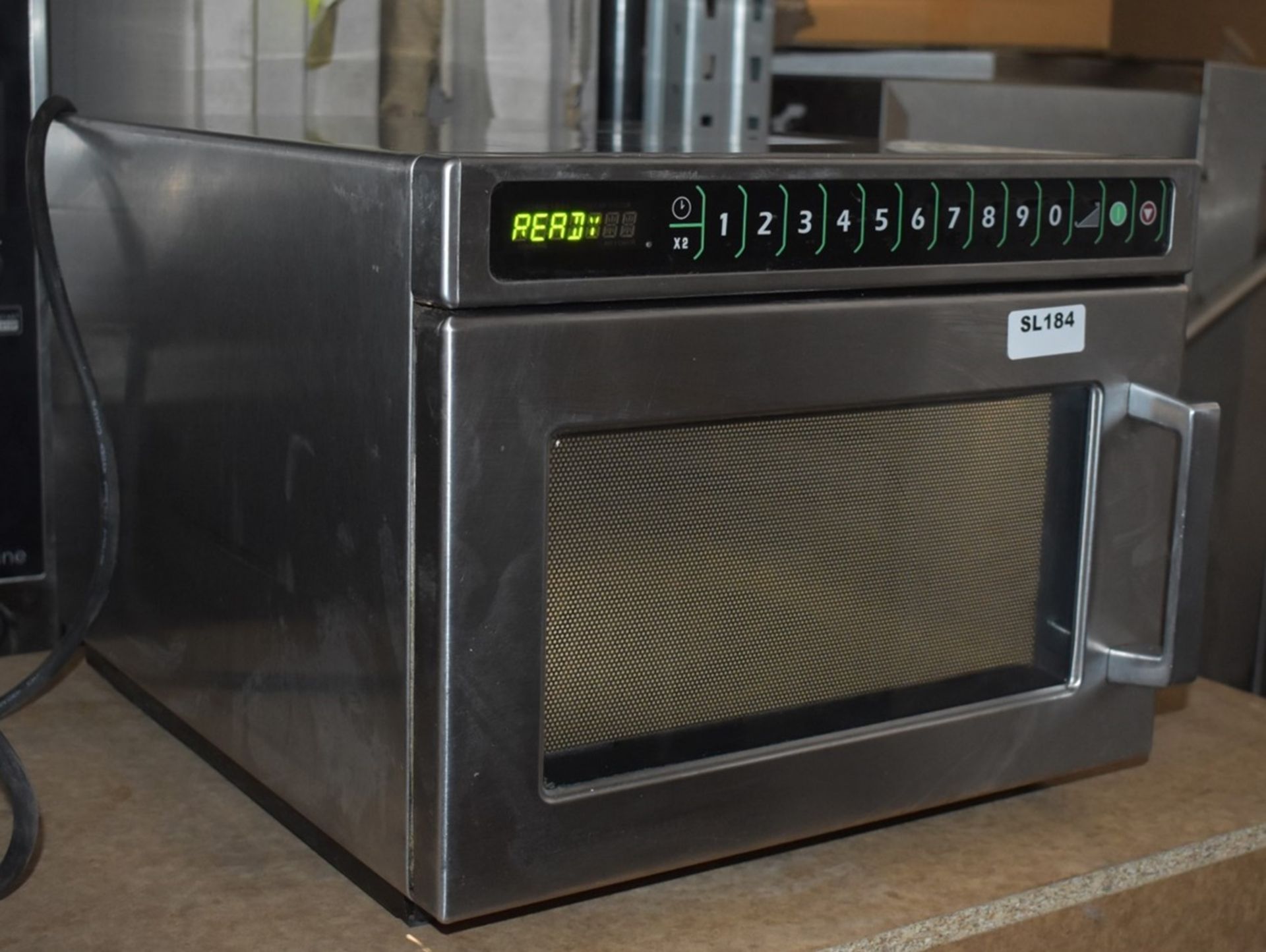 1 x Menumaster Commercial Microwave Oven - Model DEC14E2U - 1.4kW, 13A, 17Ltr - 2017 Model - - Image 2 of 13