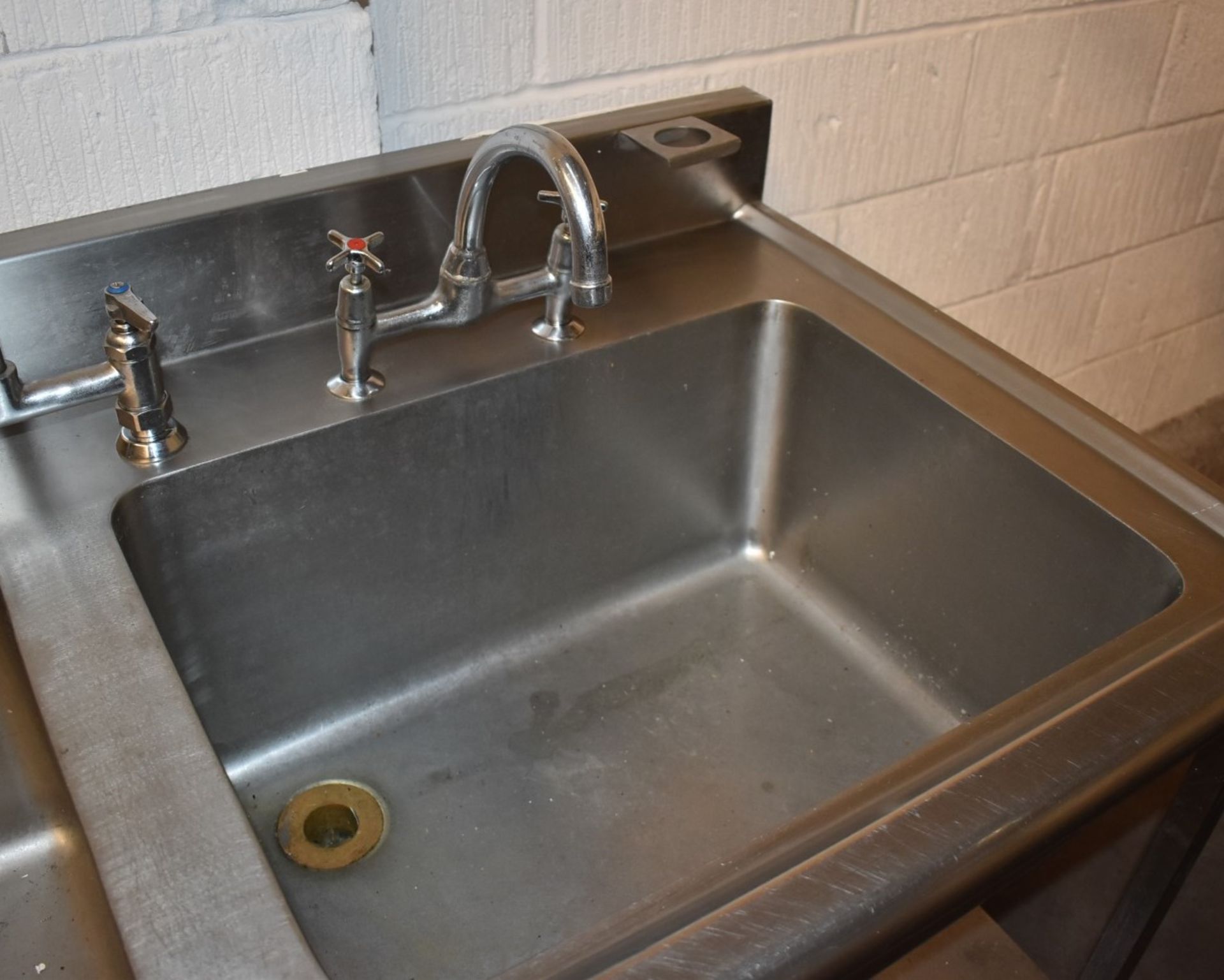 1 x Stainless Steel Triple Bowl Sink Unit With Mixer Taps and Spray Hose Taps - Recently Removed - Image 7 of 16