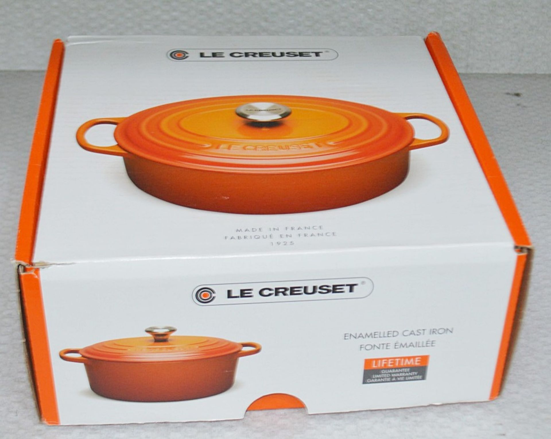 1 x LE CREUSET Signature Cast Iron Oval Casserole Dish With Lid In Volcanique Flame Orange ( - Image 2 of 9