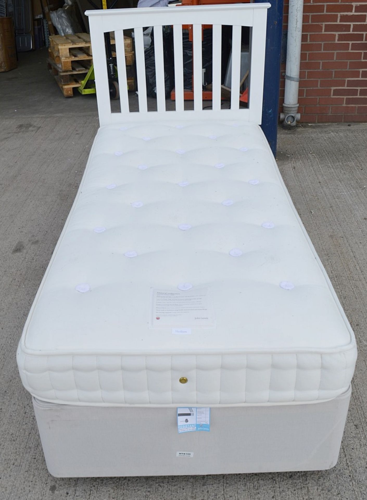 1 x Single JOHN LEWIS Bed With Headboard - Preowned, From An Exclusive Property - Dimensions: W90 - Image 2 of 8