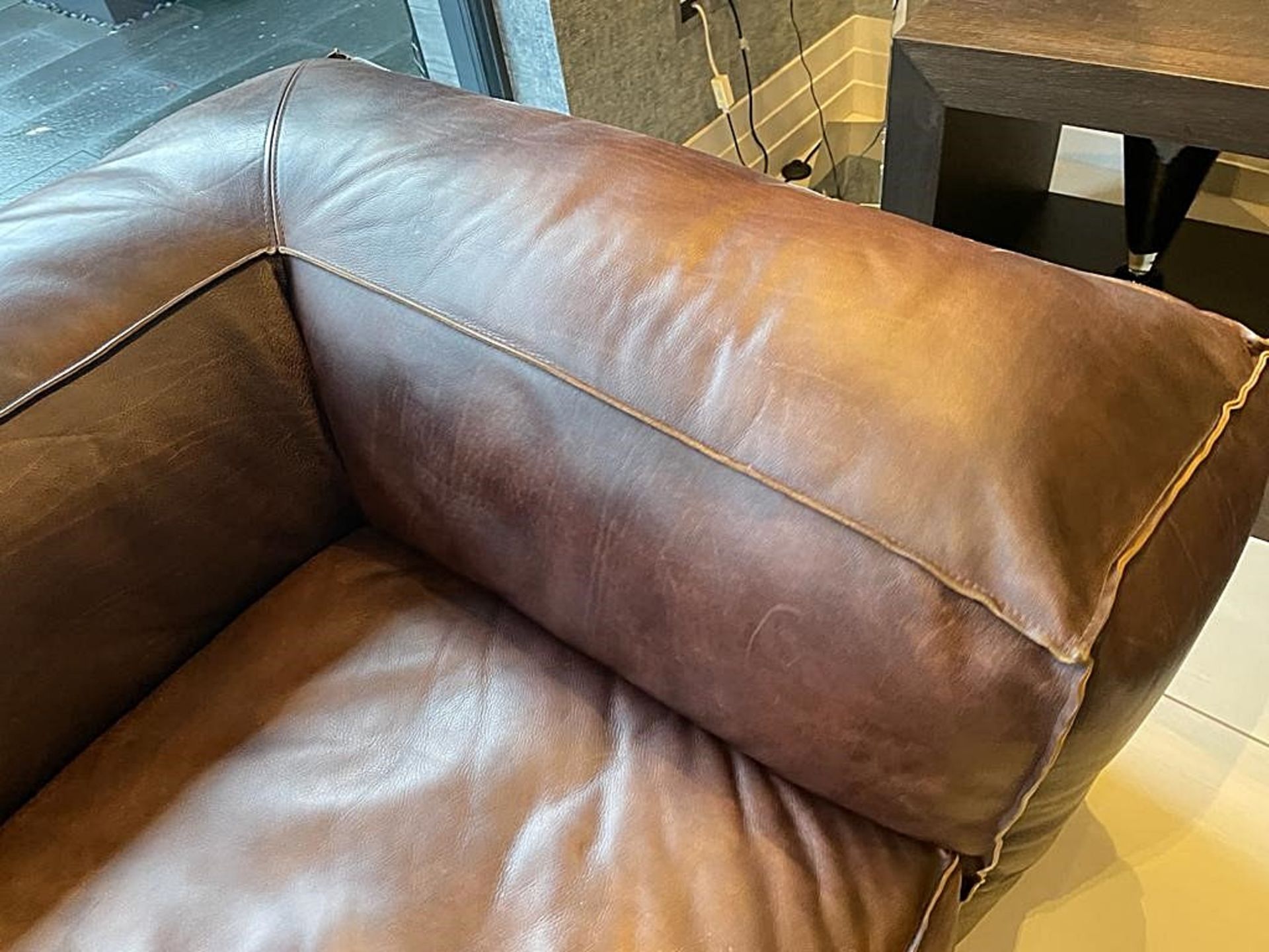 **JUST ADDED** 1 x TIMOTHY OULTON Leather Sofa - No Reserve - NO VAT ON HAMMER - Image 8 of 9