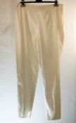 1 x Belvest White Trousers - Size: 20 - Material: 98% Cotton, 2% Lycra - From a High End Clothing