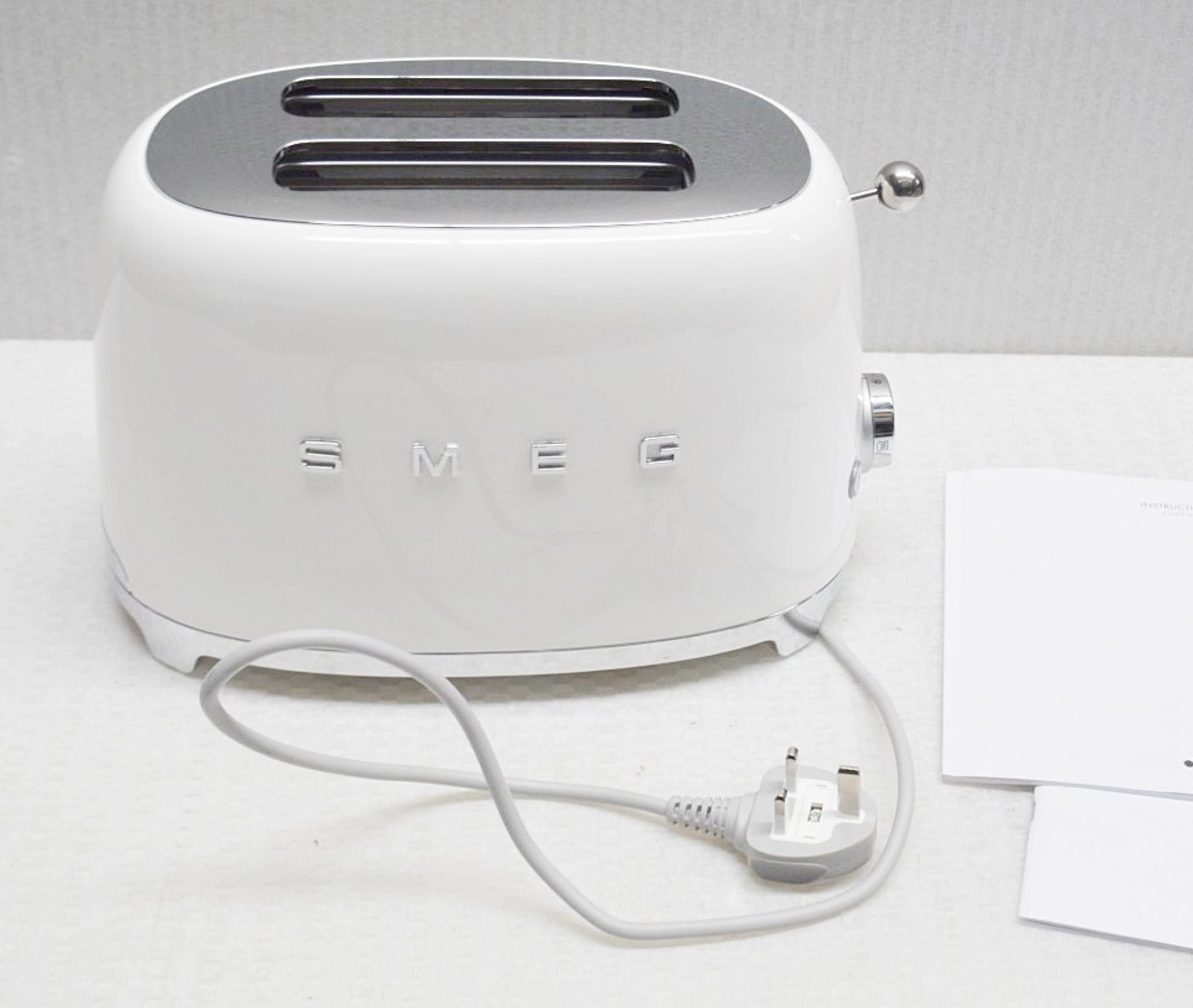 1 x SMEG Retro-style 2-Slot Toaster In White - Original Price £139.95 - Image 6 of 7