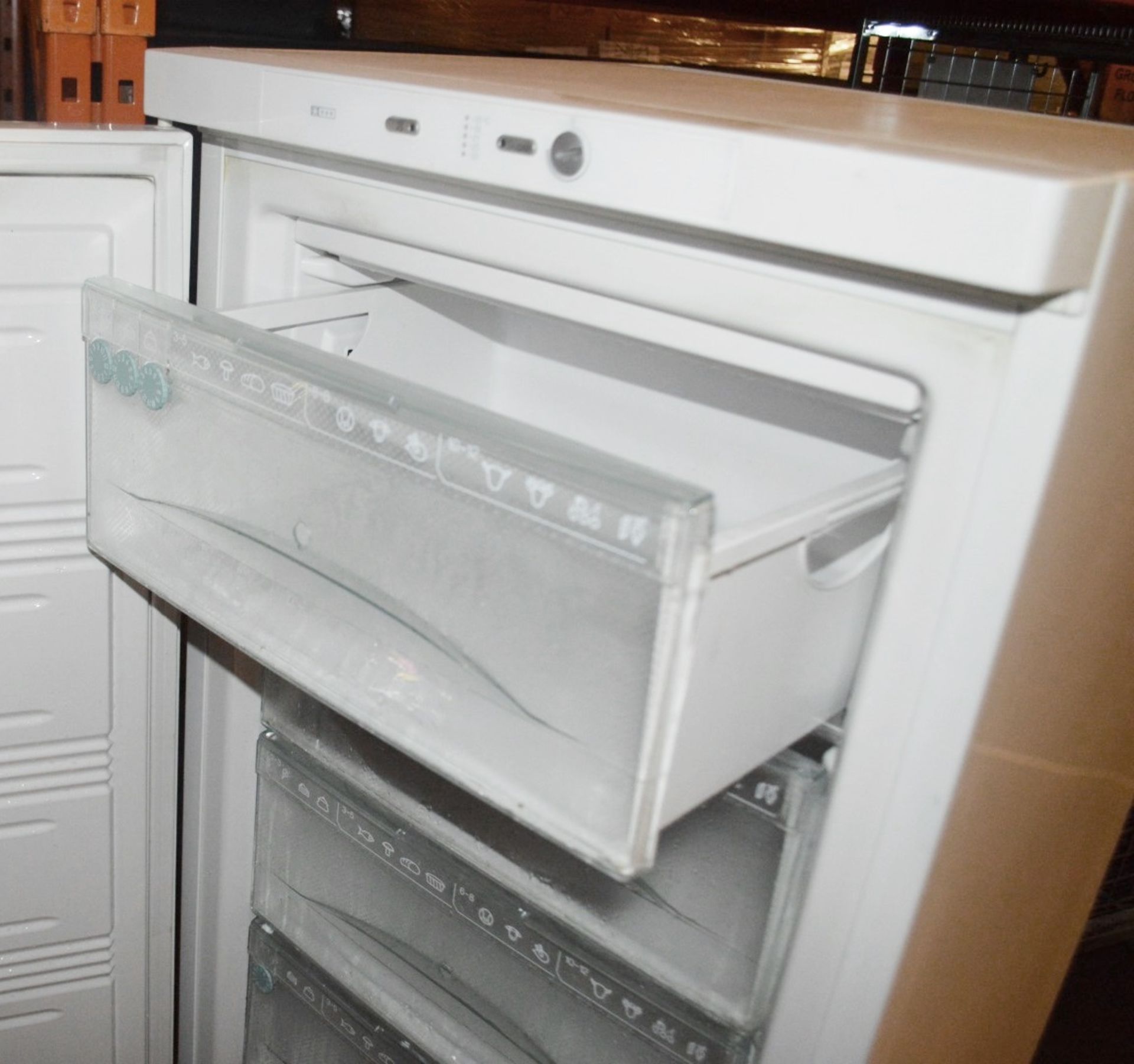 1 x MIELE Upright 6-Drawer Freezer - Preowned, From An Exclusive Property - Dimensions: H145 x W60 x - Image 3 of 10