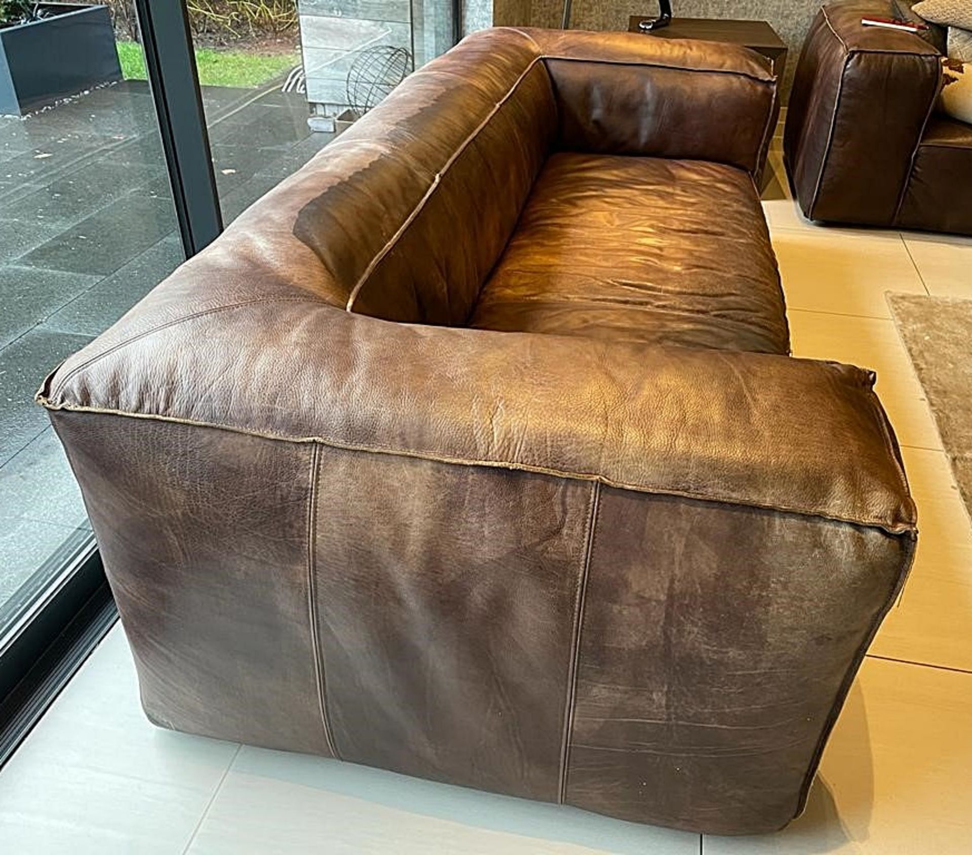 **JUST ADDED** 1 x TIMOTHY OULTON Leather Sofa - No Reserve - NO VAT ON HAMMER - Image 2 of 9