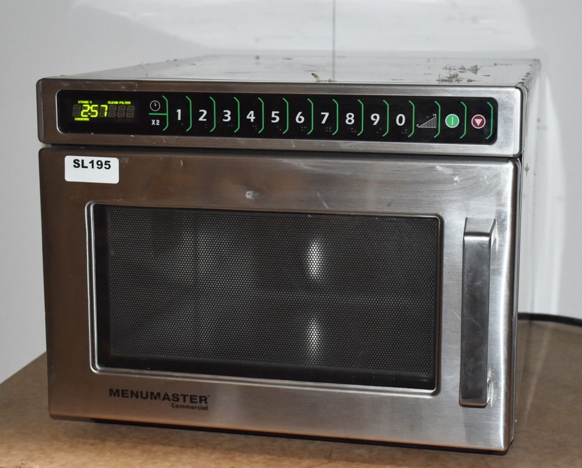 1 x Menumaster Commercial Microwave Oven - Model DEC14E2U - 1.4kW, 13A, 17Ltr - 2018 Model - - Image 11 of 12