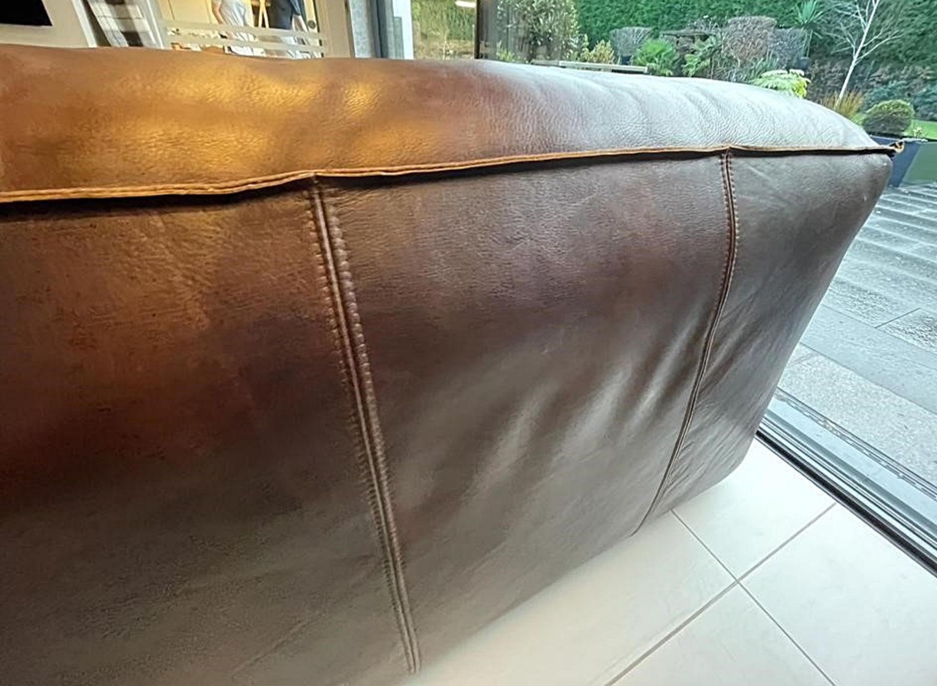 **JUST ADDED** 1 x TIMOTHY OULTON Leather Sofa - No Reserve - NO VAT ON HAMMER - Image 5 of 9