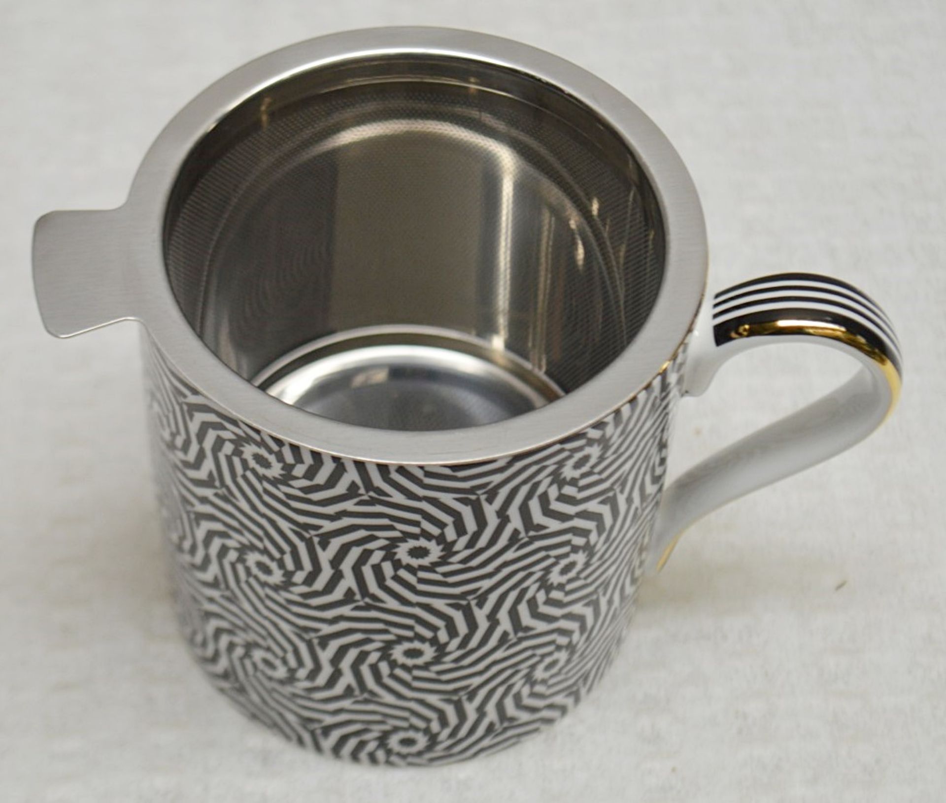 1 x T2 'Maze' Designer Mug Infuser - Ref: HHW67/JUL21 - CL011 - Location: Altrincham WA14 - Image 2 of 6