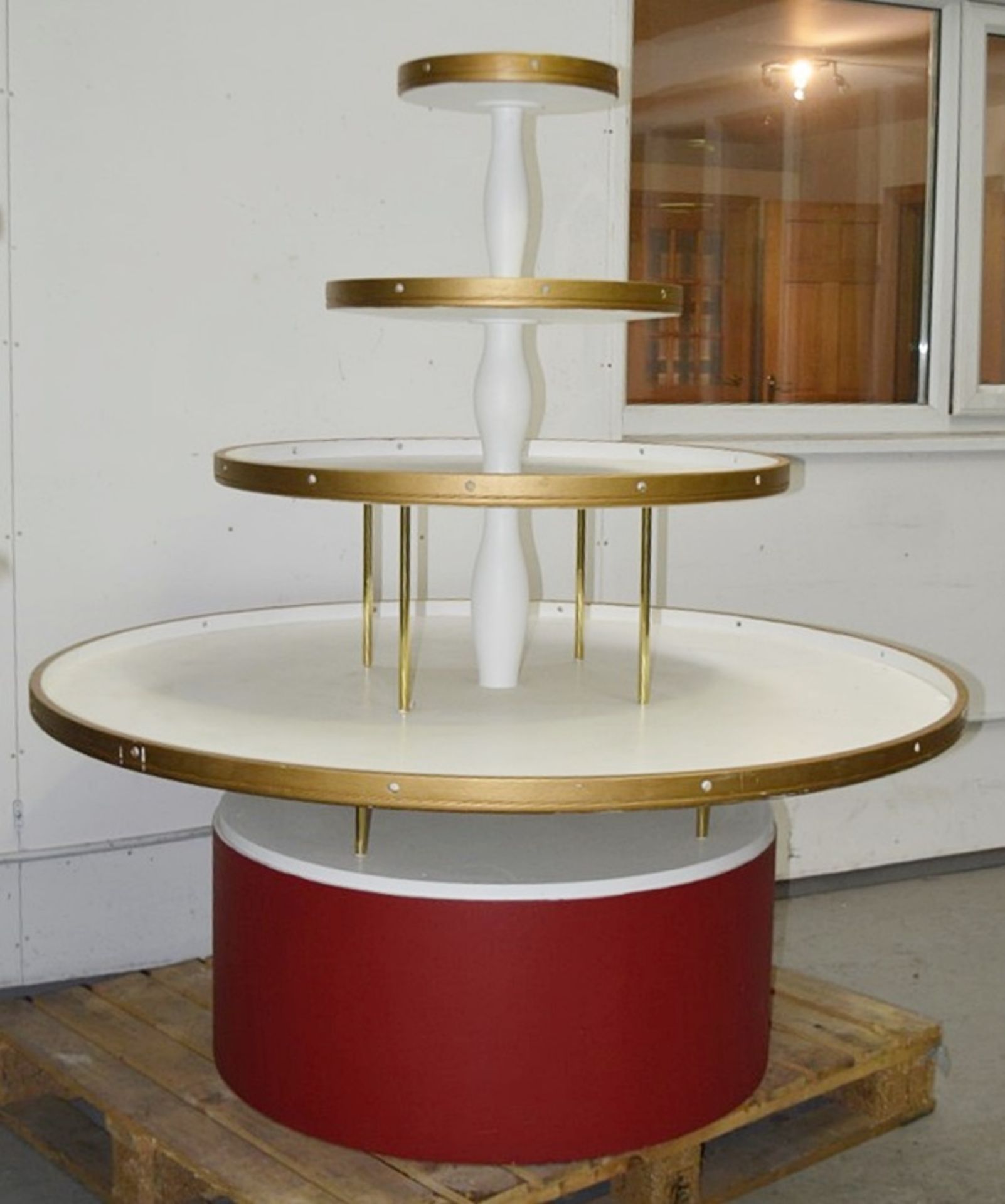 1 x Large 1.5 Metre High 4-Tier Display Cake / Merchandise Stand - Dimensions: Height 155cm /