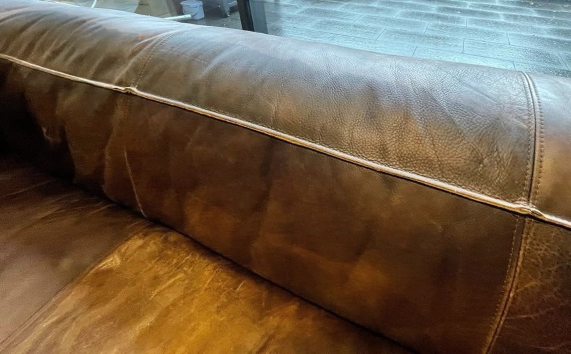 **JUST ADDED** 1 x TIMOTHY OULTON Leather Sofa - No Reserve - NO VAT ON HAMMER - Image 7 of 9