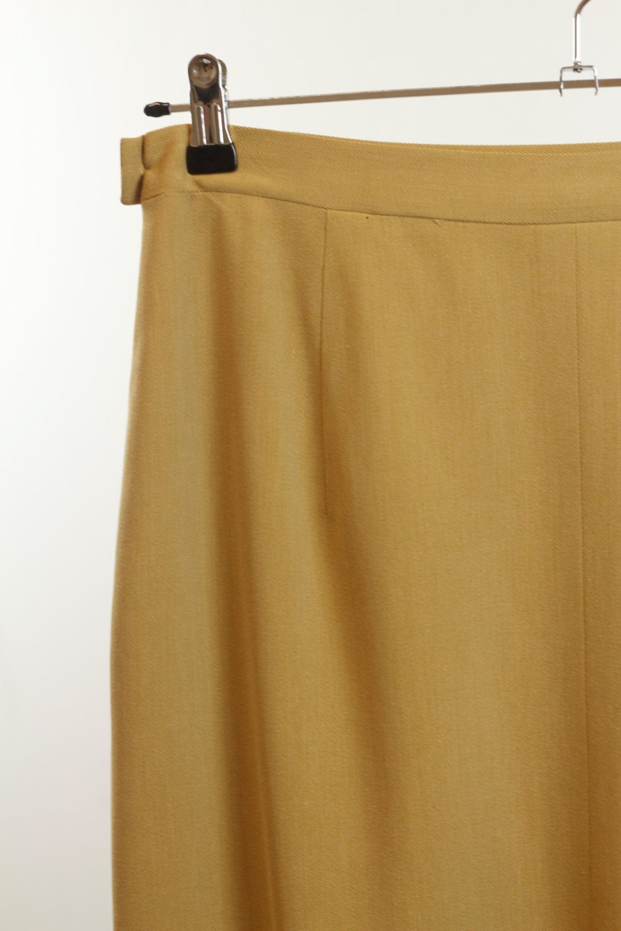 1 x Belvest Mustard Skirt - Size: 18 - Material: 75% Wool 25% Cotton. Lining 100% Rayon - From a - Image 6 of 7