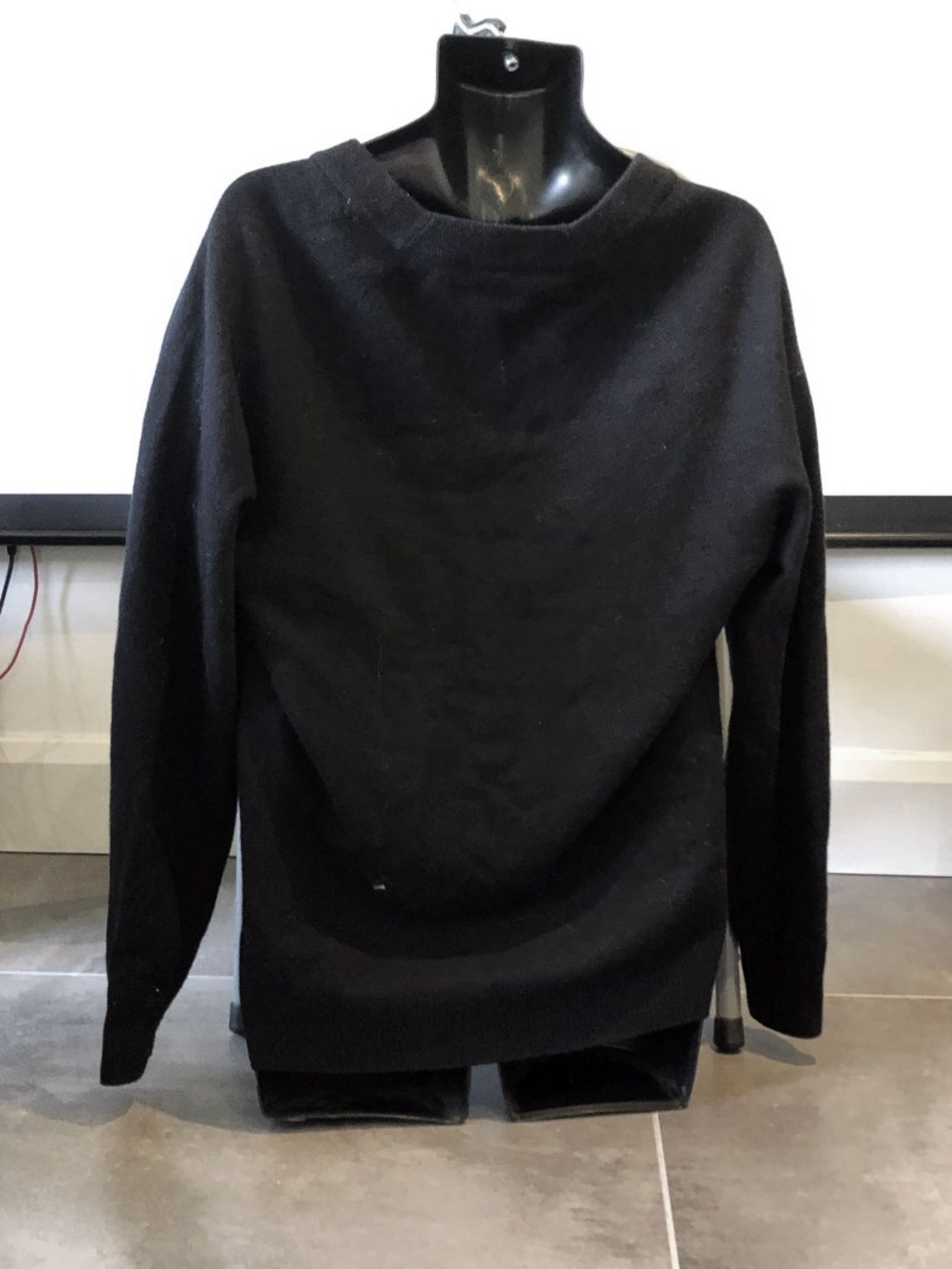 1 x Men's Genuine Acne Studios Sweater In Black - Preowned - Ref: JS193 - NO VAT ON THE HAMMER - - Image 5 of 5