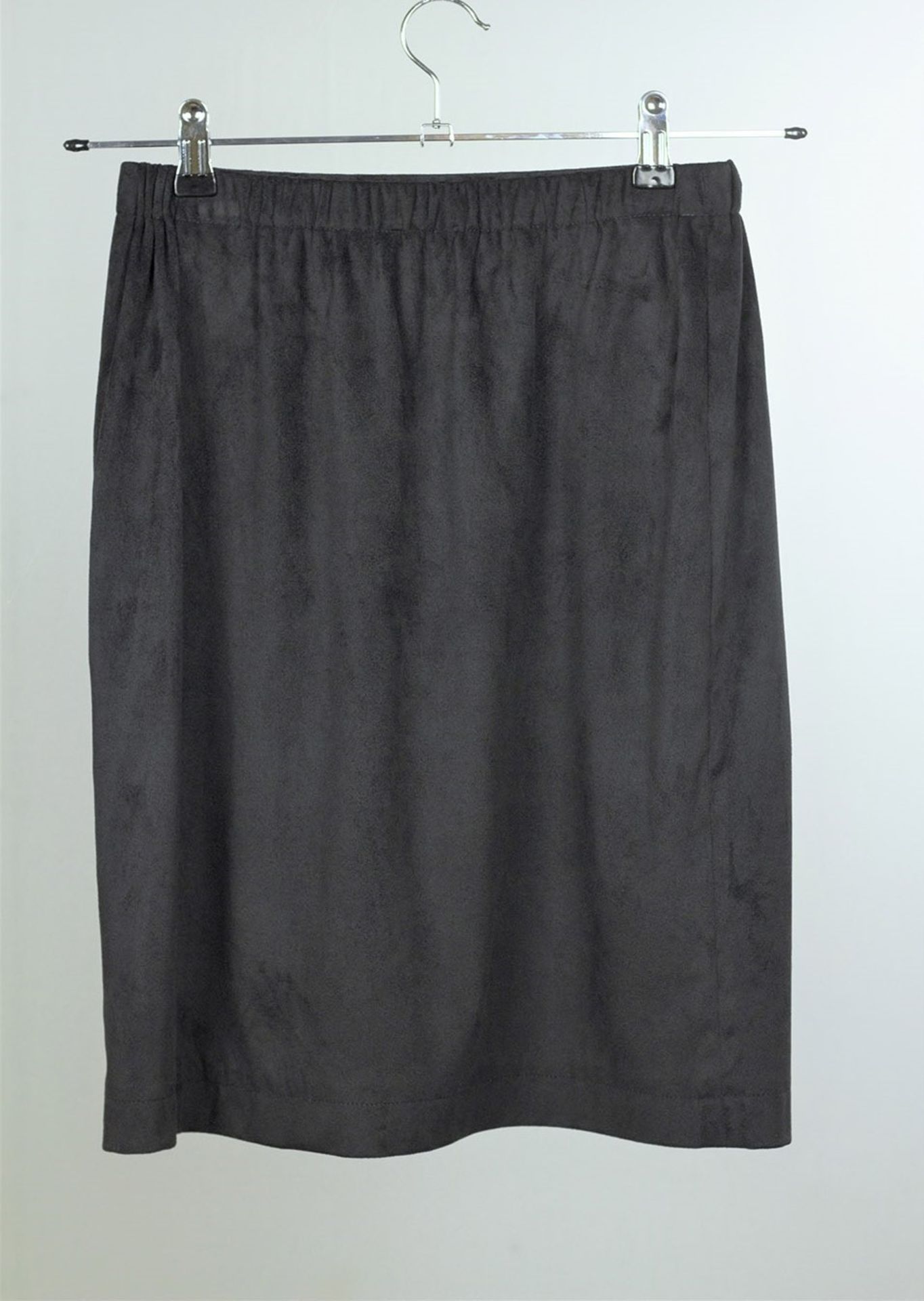 1 x Boutique Le Duc Dark Grey Skirt - From a High End Clothing Boutique In The - Image 3 of 3