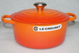 1 x LE CREUSET Signature Cast Iron Round Casserole Dish With Lid In Orange - Original Price £190.00