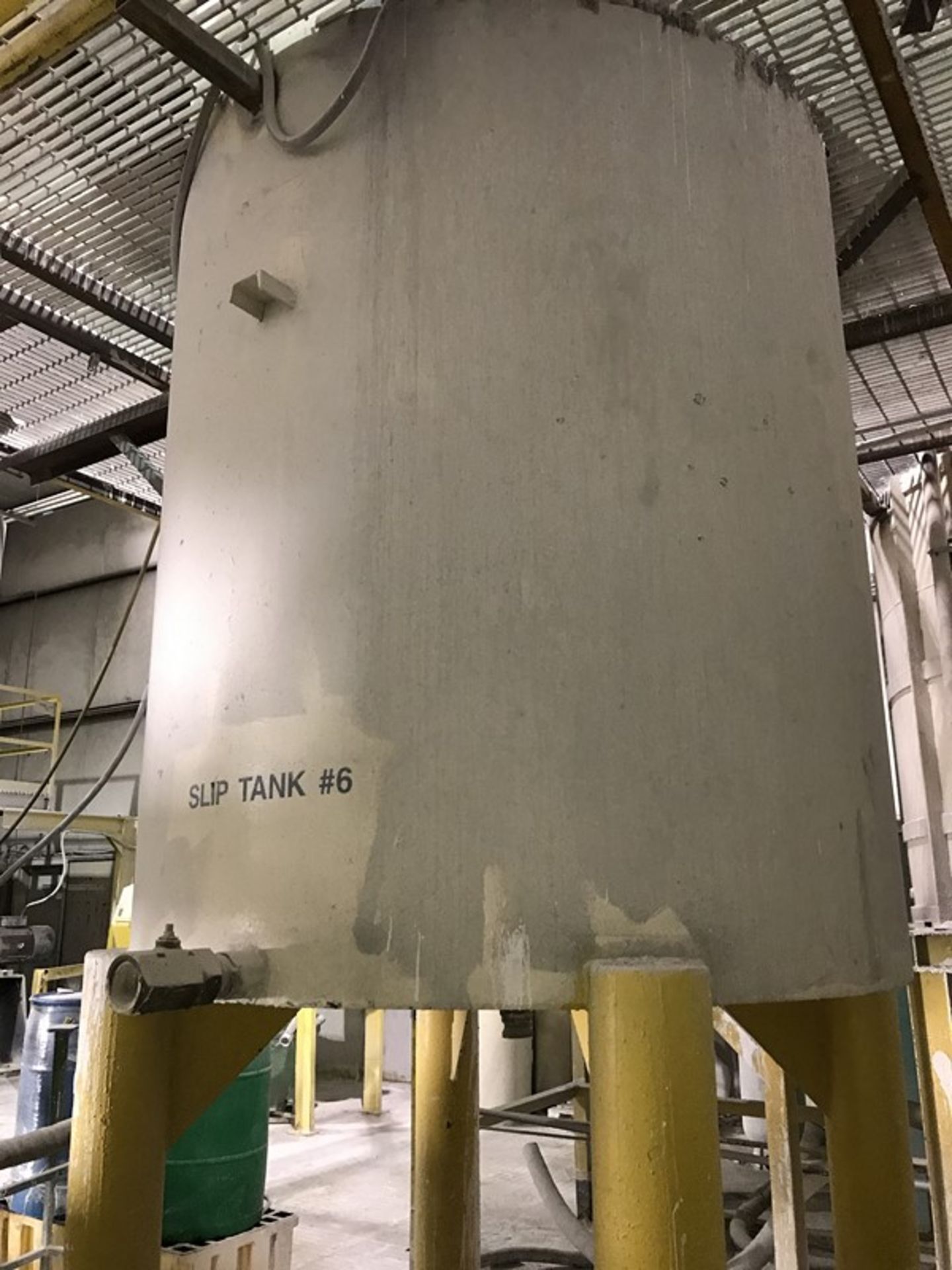 1000 Gallon Stainless Mix Tank - Image 9 of 9
