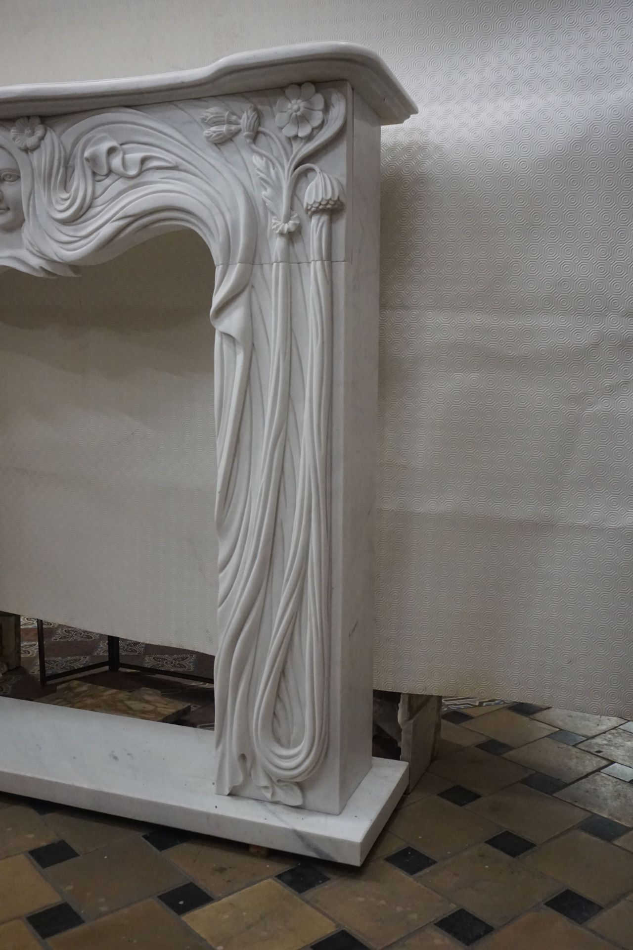 Fireplace in white marble H120x140x30 - Bild 2 aus 2