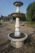 Fountain in marble H260x130