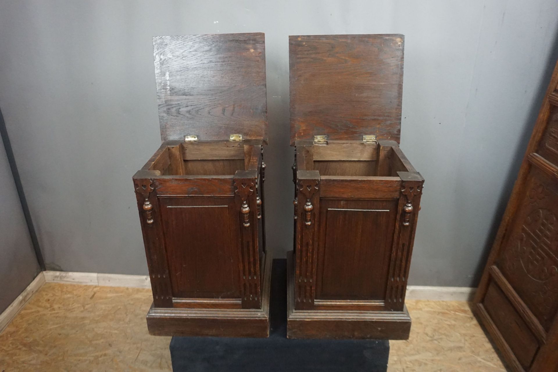 Couple of pedestals in wood H53x35x35 - Bild 2 aus 2