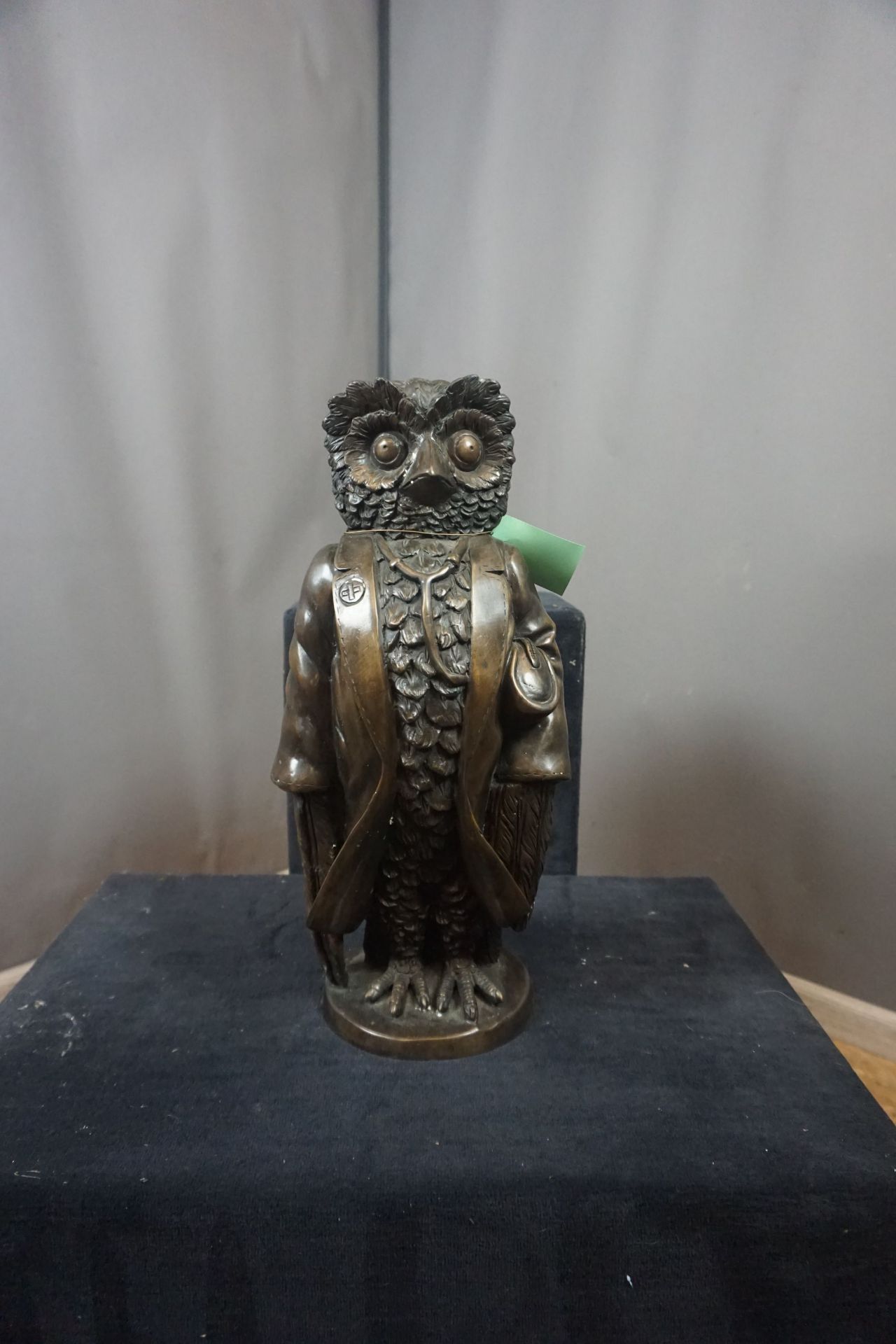 Owl in bronze H50x23x16