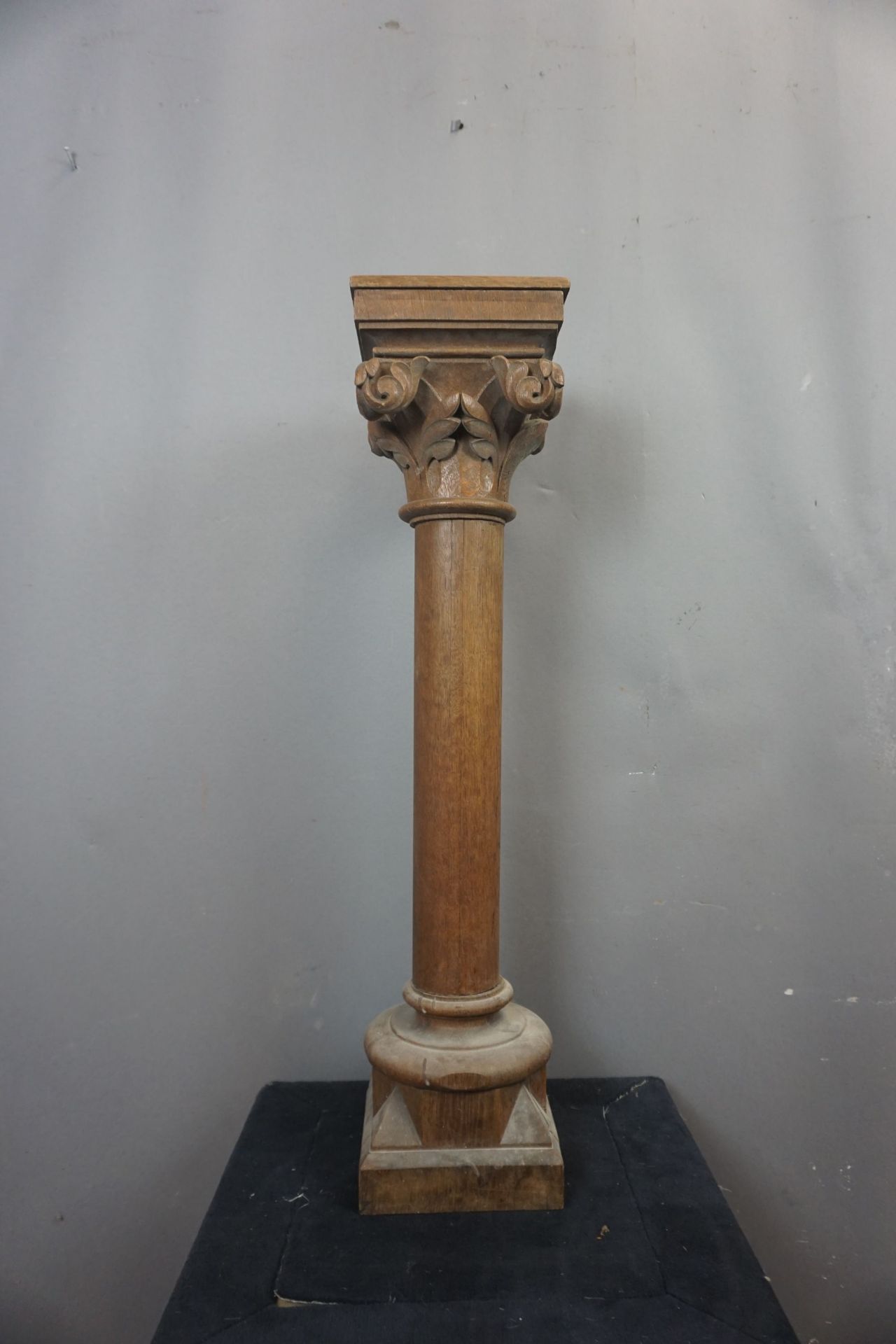 Neogotic column in wood H80x18