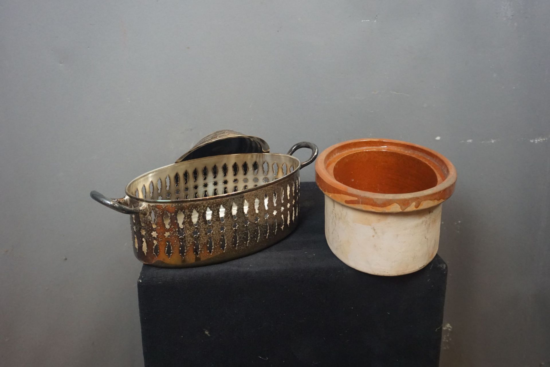 Kitchen pot in pottery and Metal, Vallaurus France H16x43x23 - Bild 2 aus 2