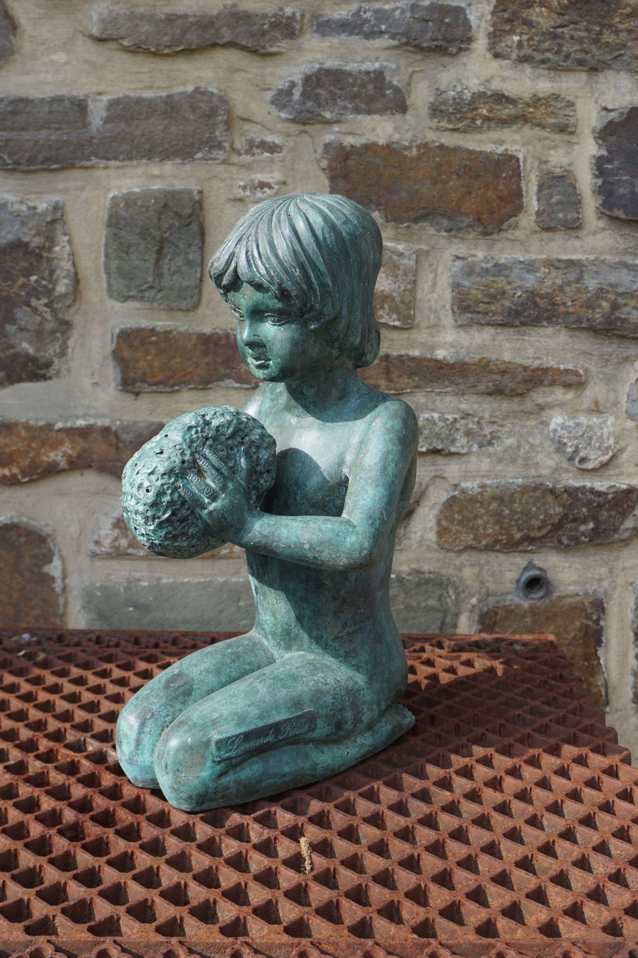 Fountain in bronze, girl with sponge H38x18x21 - Image 4 of 8