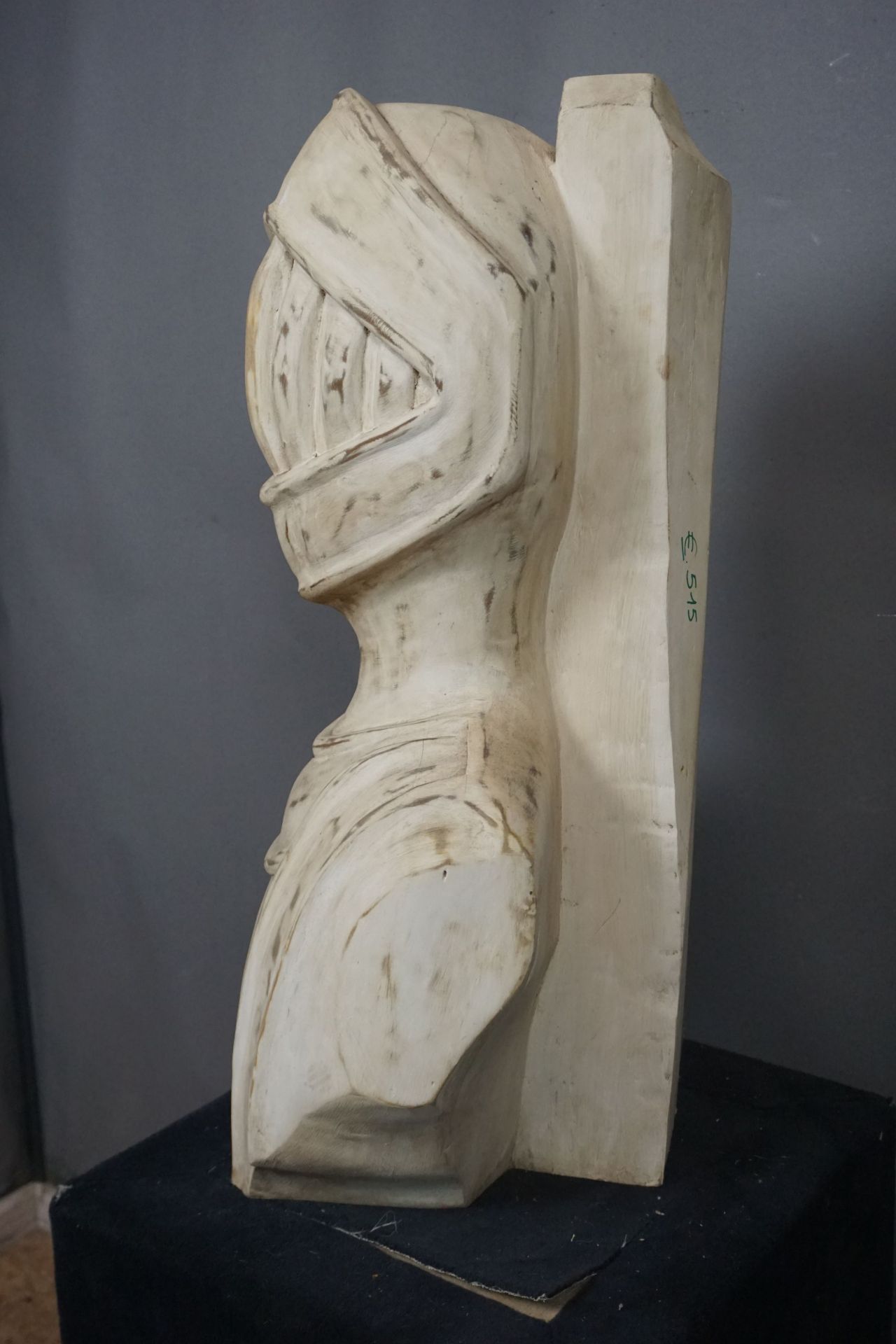 Sculpture in wood H76 - Image 2 of 2