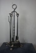 Fireplace set in wrought iron H85
