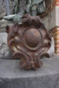 Decorative ornament in cast iron H26x30