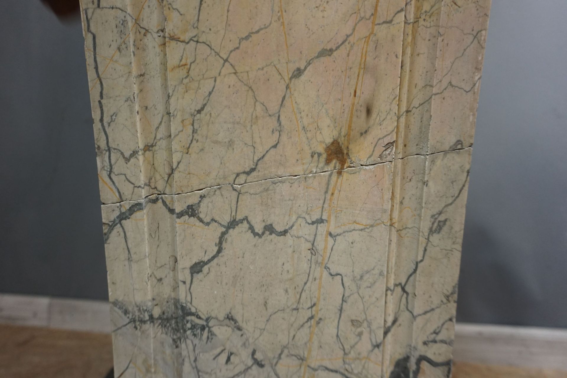 Couple of Marble Soccles (Restorations) 19th H80x32x27 - Bild 2 aus 3