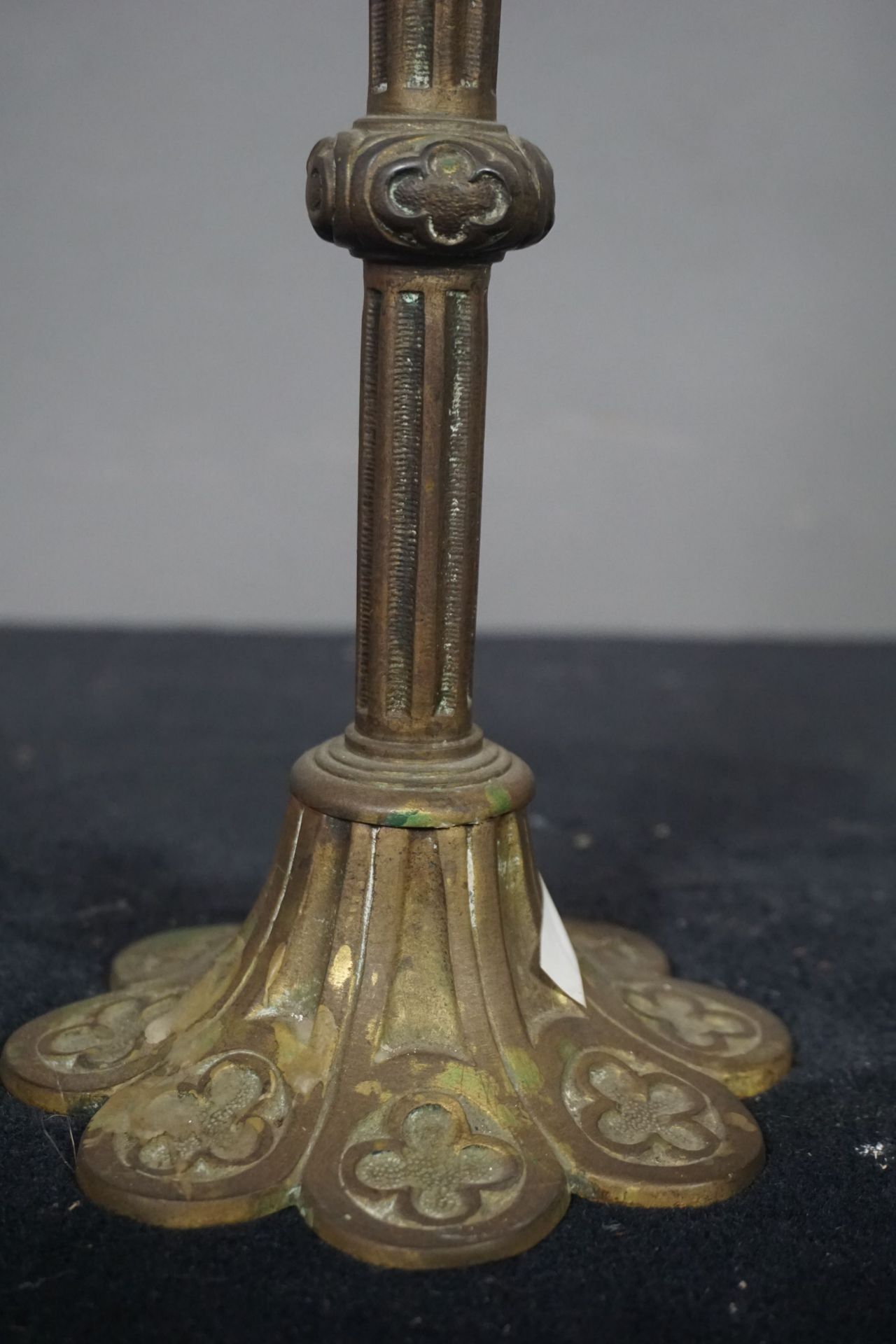 Neo-gothic candlestick in copper / bronze H27 - Bild 2 aus 3