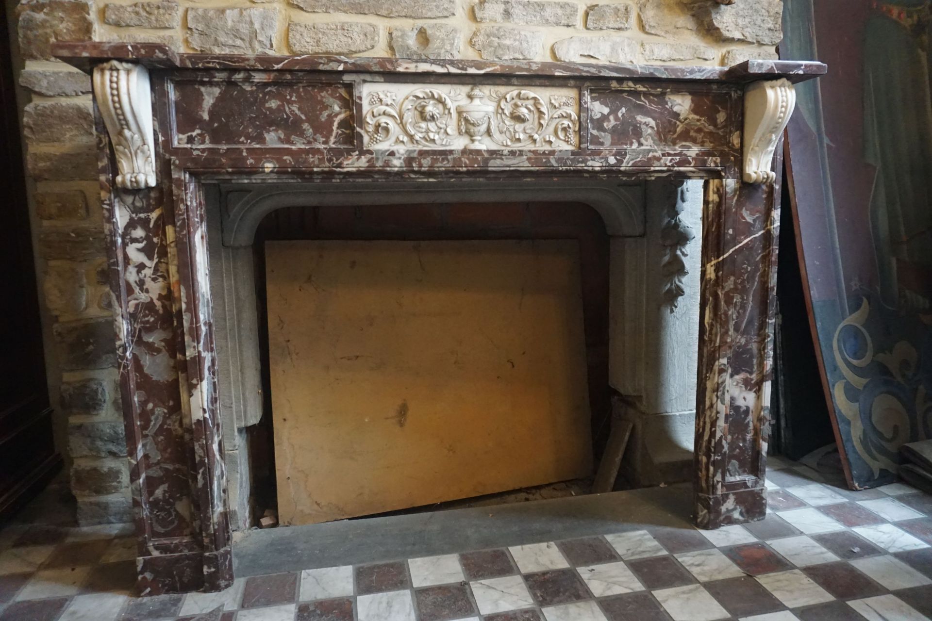 Fireplace in red marble with inserts in white carara marble, 19th H192x168x38