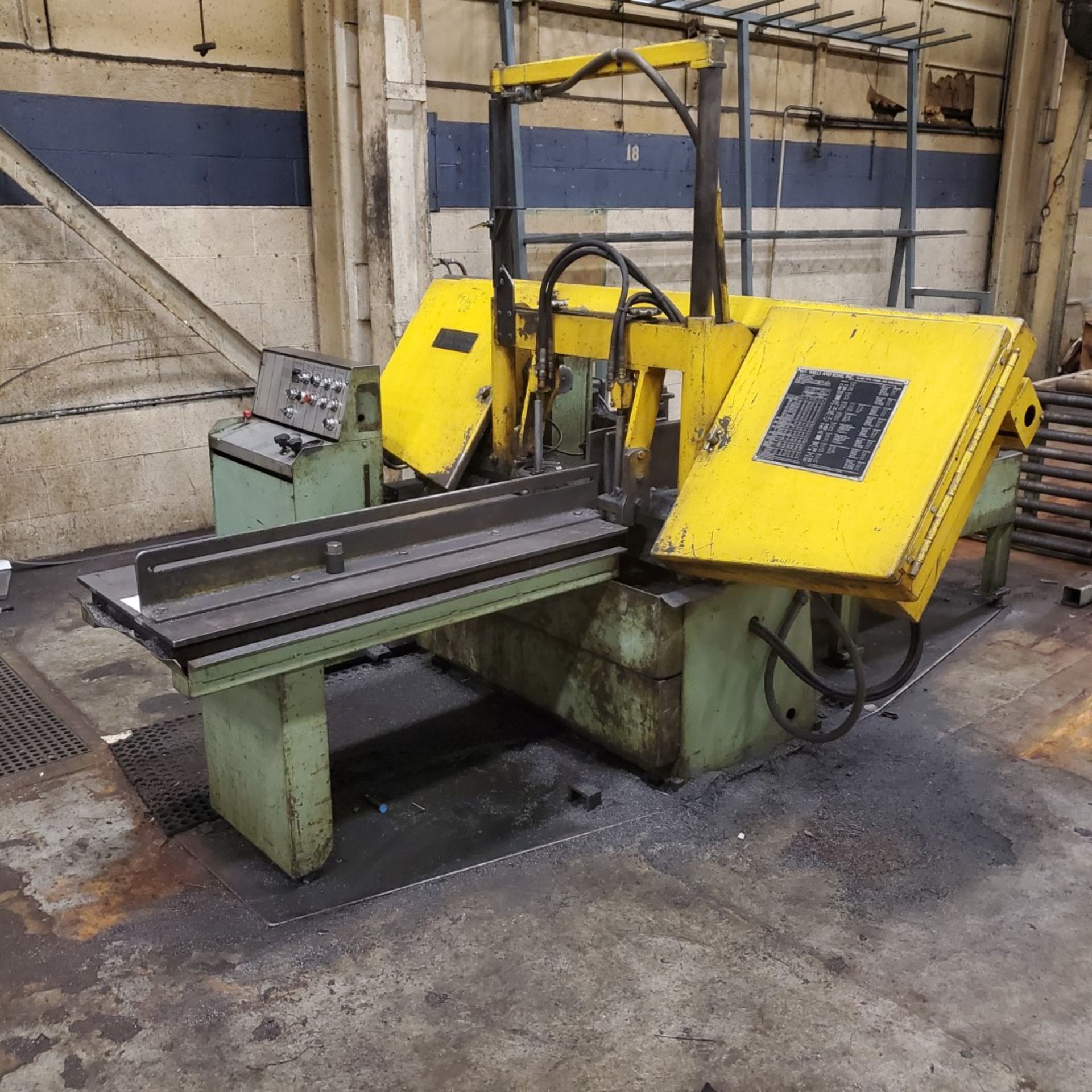 Wells Model F-15 Dual Post Automatic Horizontal Band Saw, Power Clamping, 15" x 17" Capacity