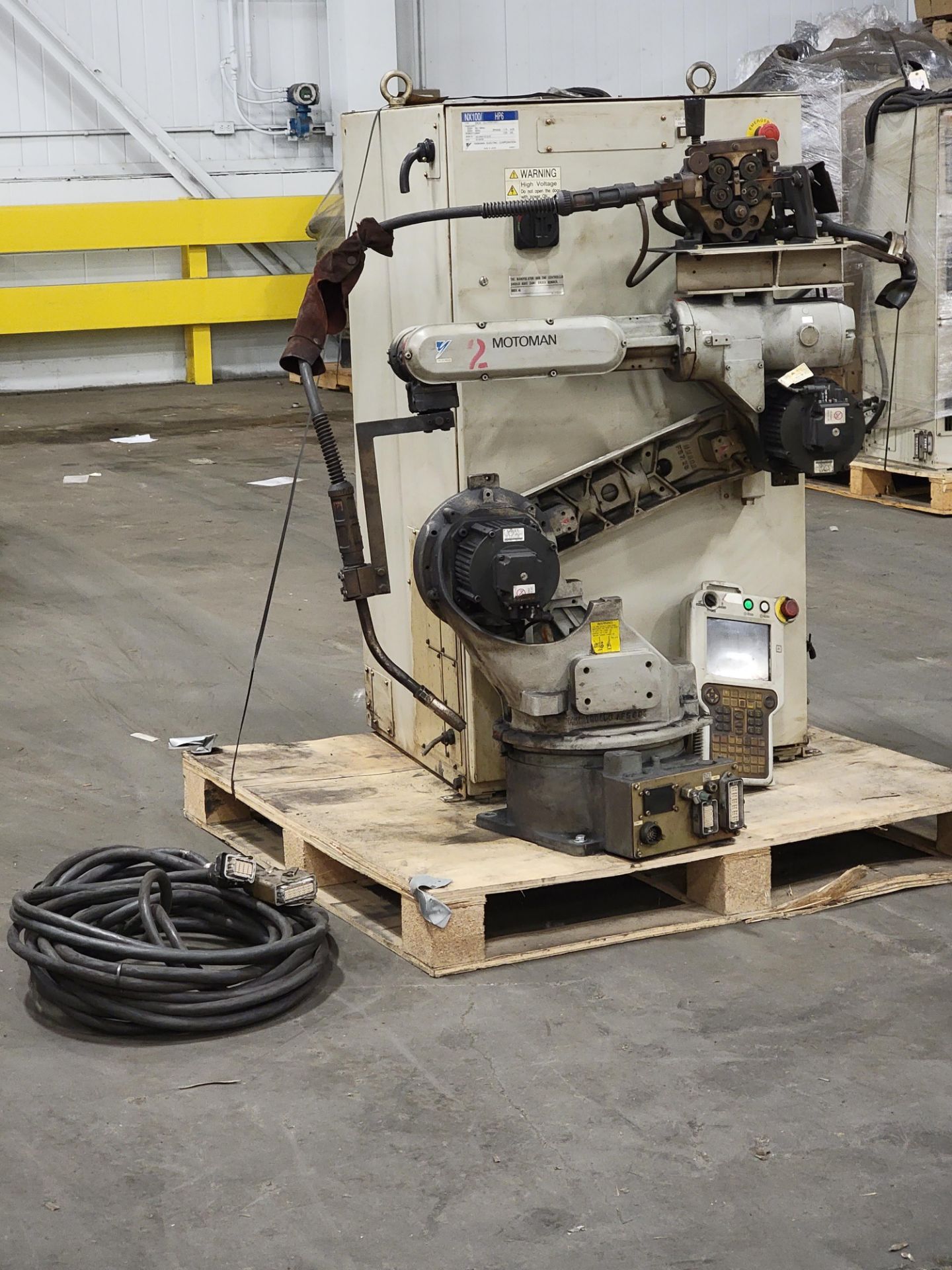 Motoman HP6 Robot (s/n RH9520-5914-2) w/ MIG Gun, Hitachi Wire Feed, NX 100/ HP6, Teach Pendant - Image 21 of 22