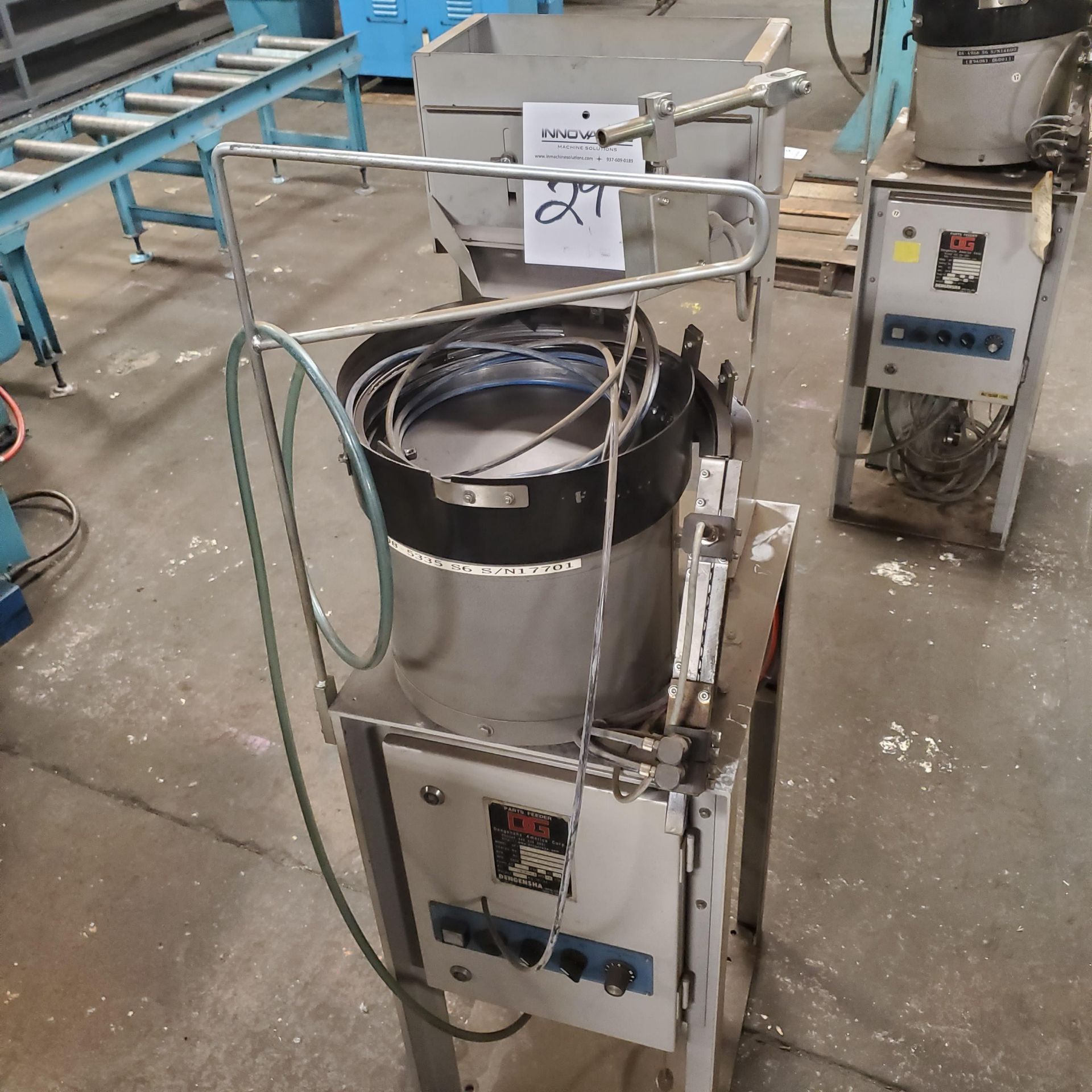 Dengensha Vibratory Parts Feeder Model AF-VNS-S6-DLH w/ 12" Vibratory Feeder Bowl Type DG-VB1, 110