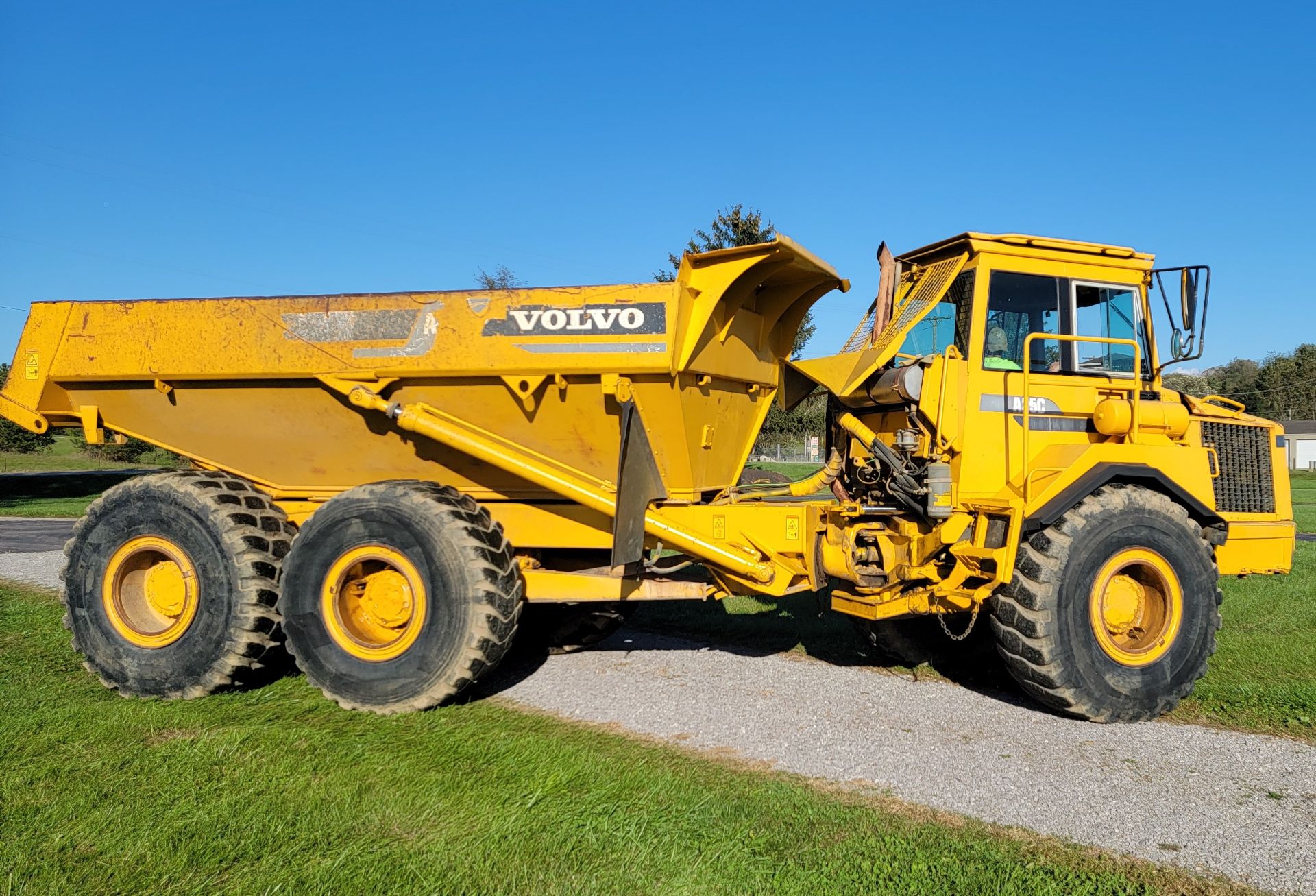 Volvo A25C 6x6 Offroad Dump Truck, 30,519 Miles, 12,411 Hours, s/n 5350V61011 - Image 16 of 34