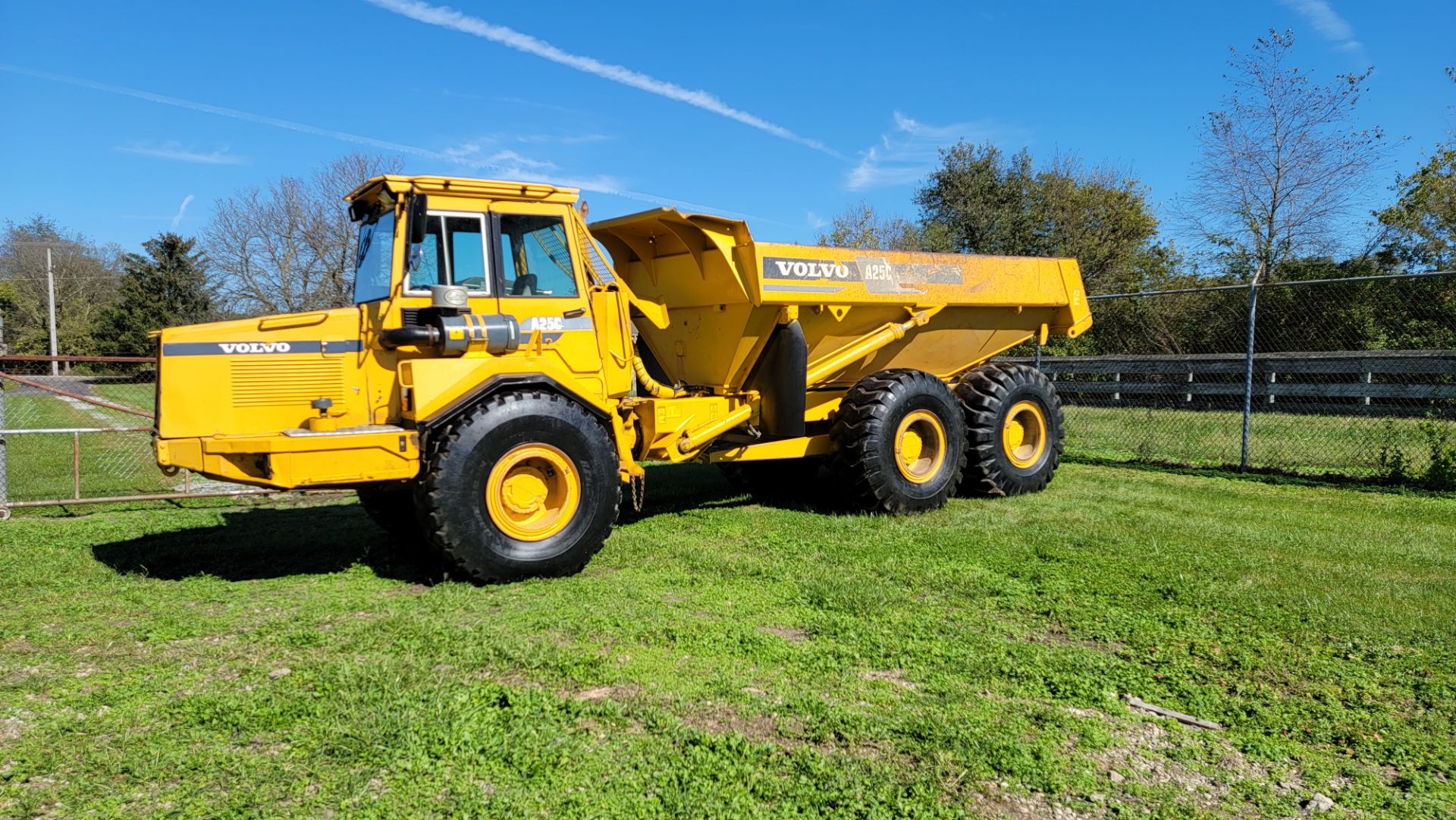Volvo A25C 6x6 Offroad Dump Truck, 30,519 Miles, 12,411 Hours, s/n 5350V61011 - Image 6 of 34