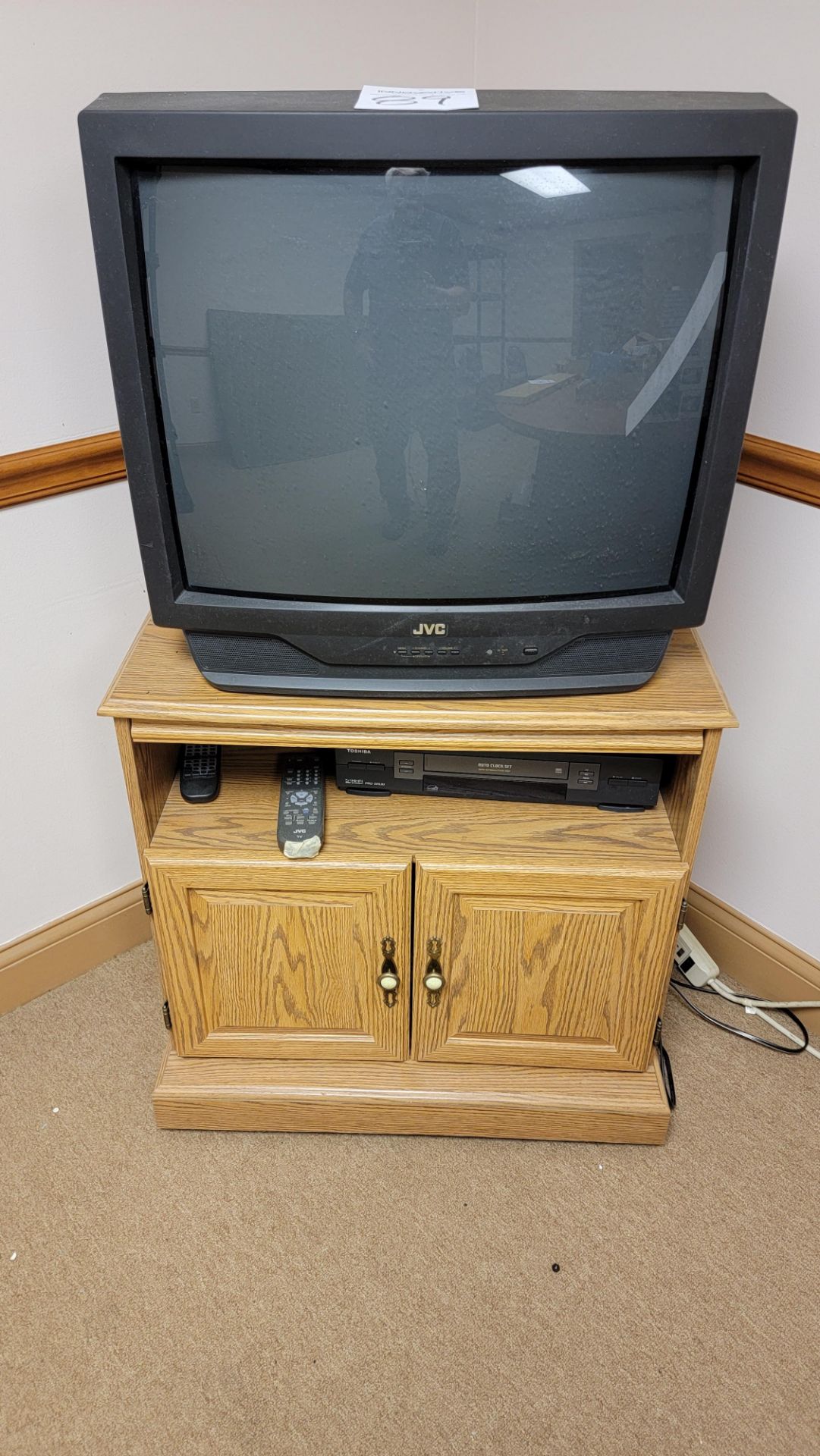 JVC TV, VCR and TV Stand