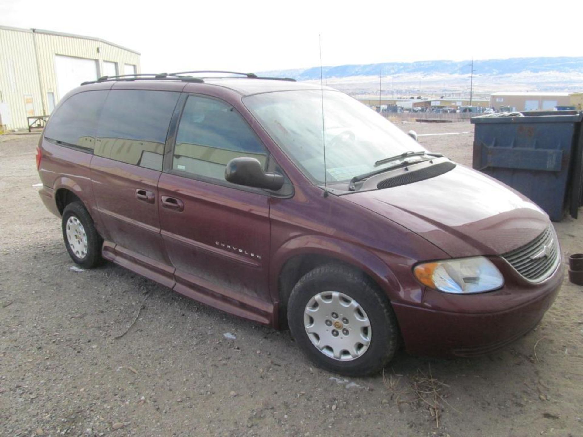 Chrysler Town & Country LX Full Mobility Kneeling Mini Van, VIN: 2C4GD44311R390145 (New 2001), with - Image 2 of 6
