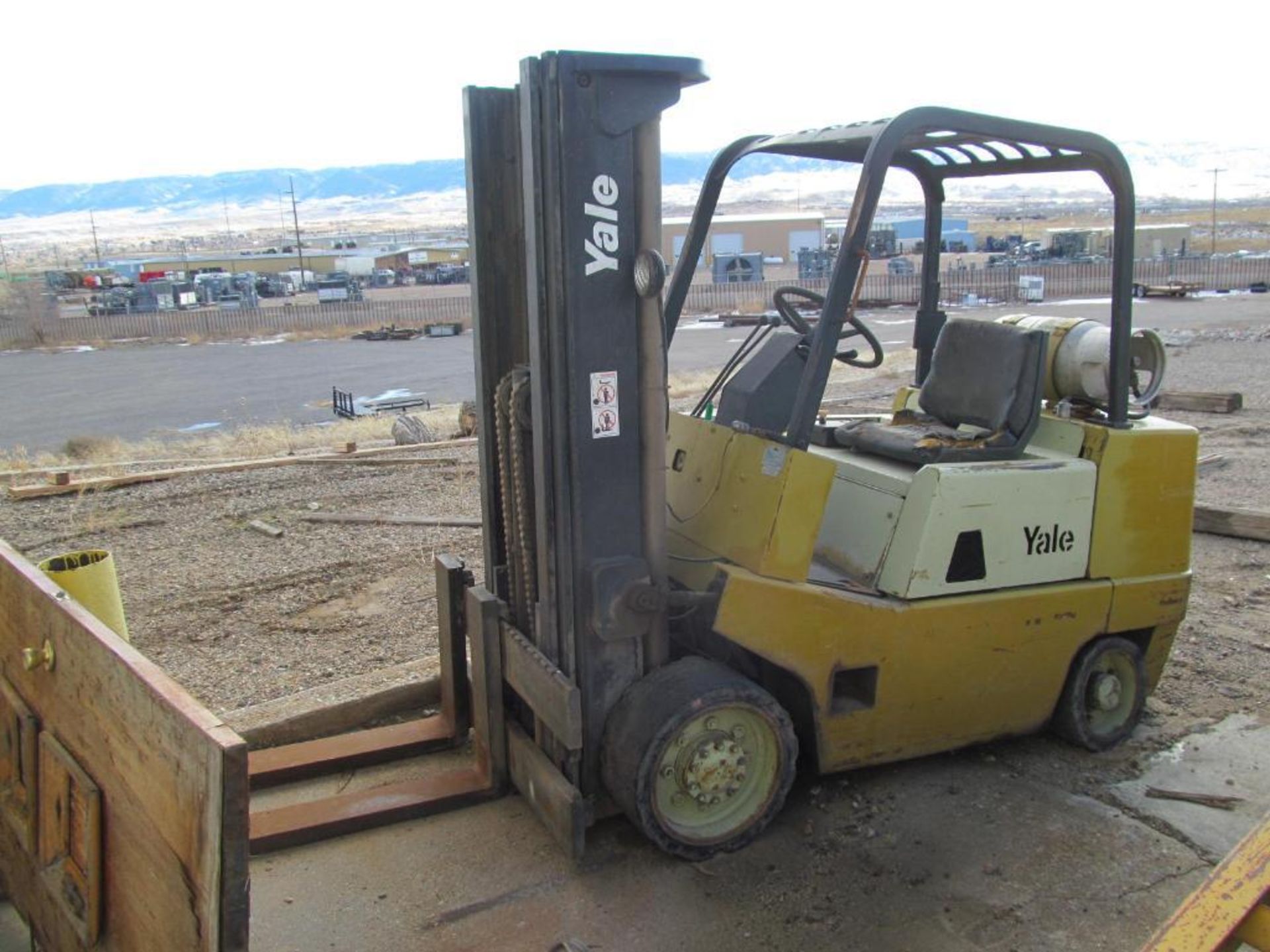 Yale GLC08LCJSBE085 8,000-Lb LPG Forklift, S/N 11404689, 185" Lift, 60" Forks, Needs Repairs