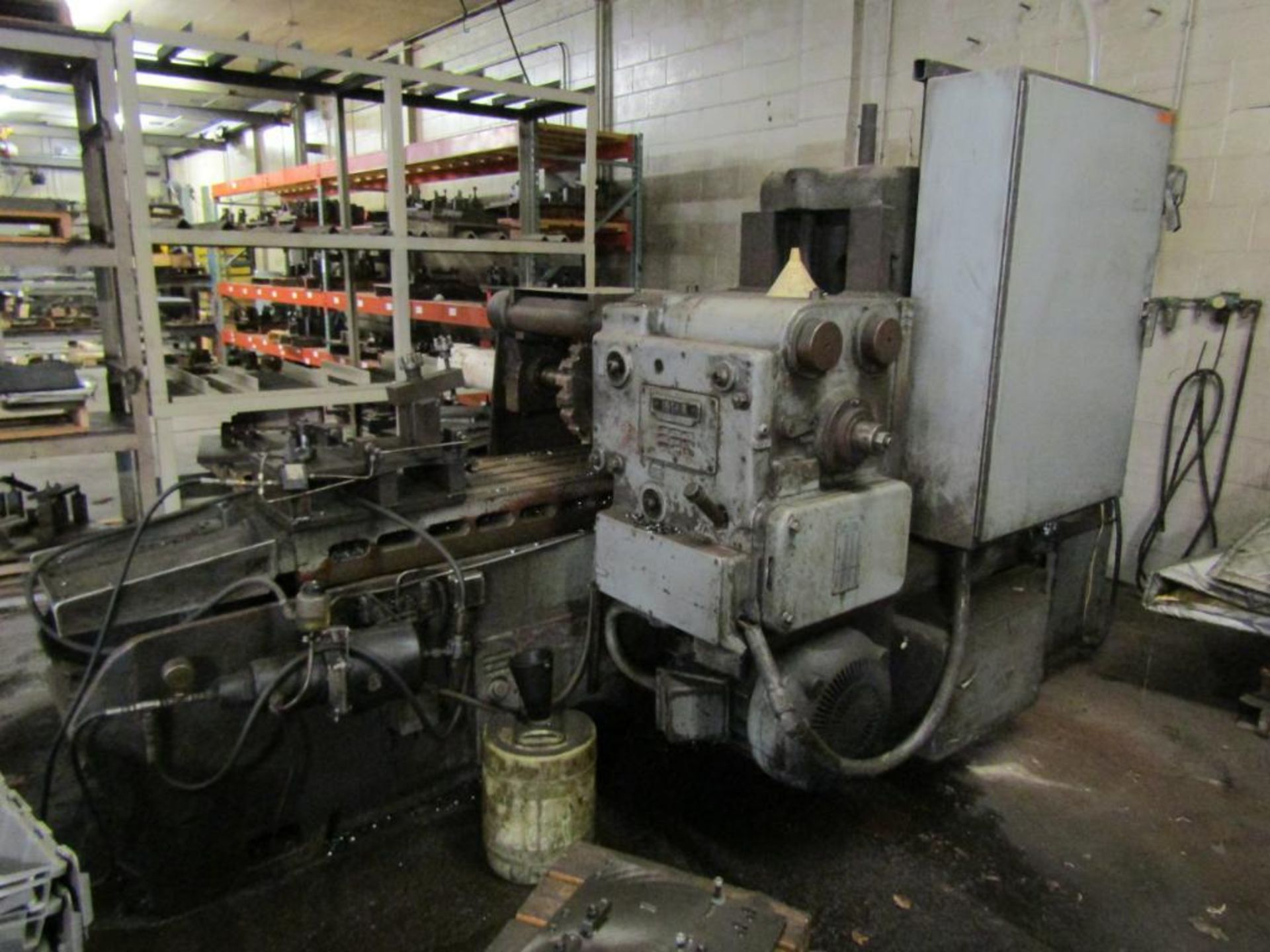 Kearney & Trecker Milwaukee Mil 1800 Series Bed Type Milling Machine; S/N 1848-S-1-8122; 18 to 1200- - Image 5 of 7