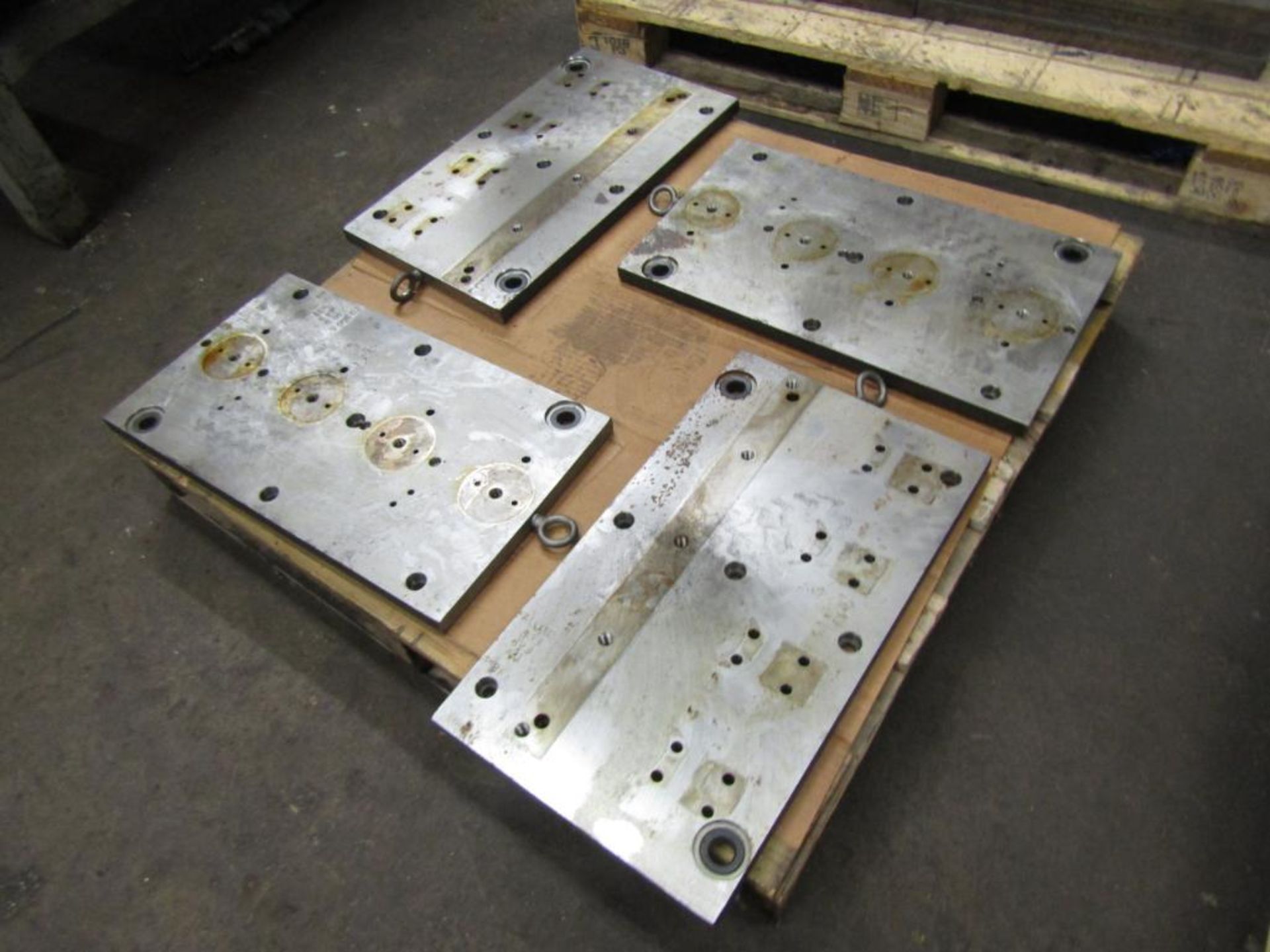Assorted Steel Base Plates - Image 2 of 7