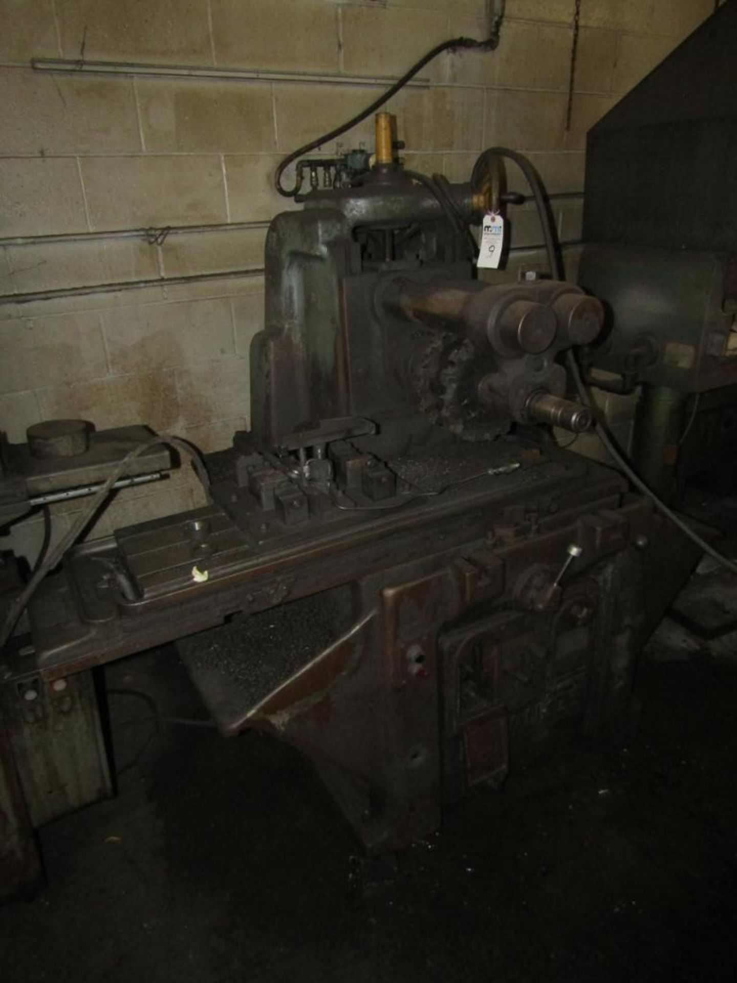 Kearney & Trecker M-24 5-HP Bed Type Milling Machine; S/N 21-3309; 20 to 1000-RPM, 3" to 11" Spindle