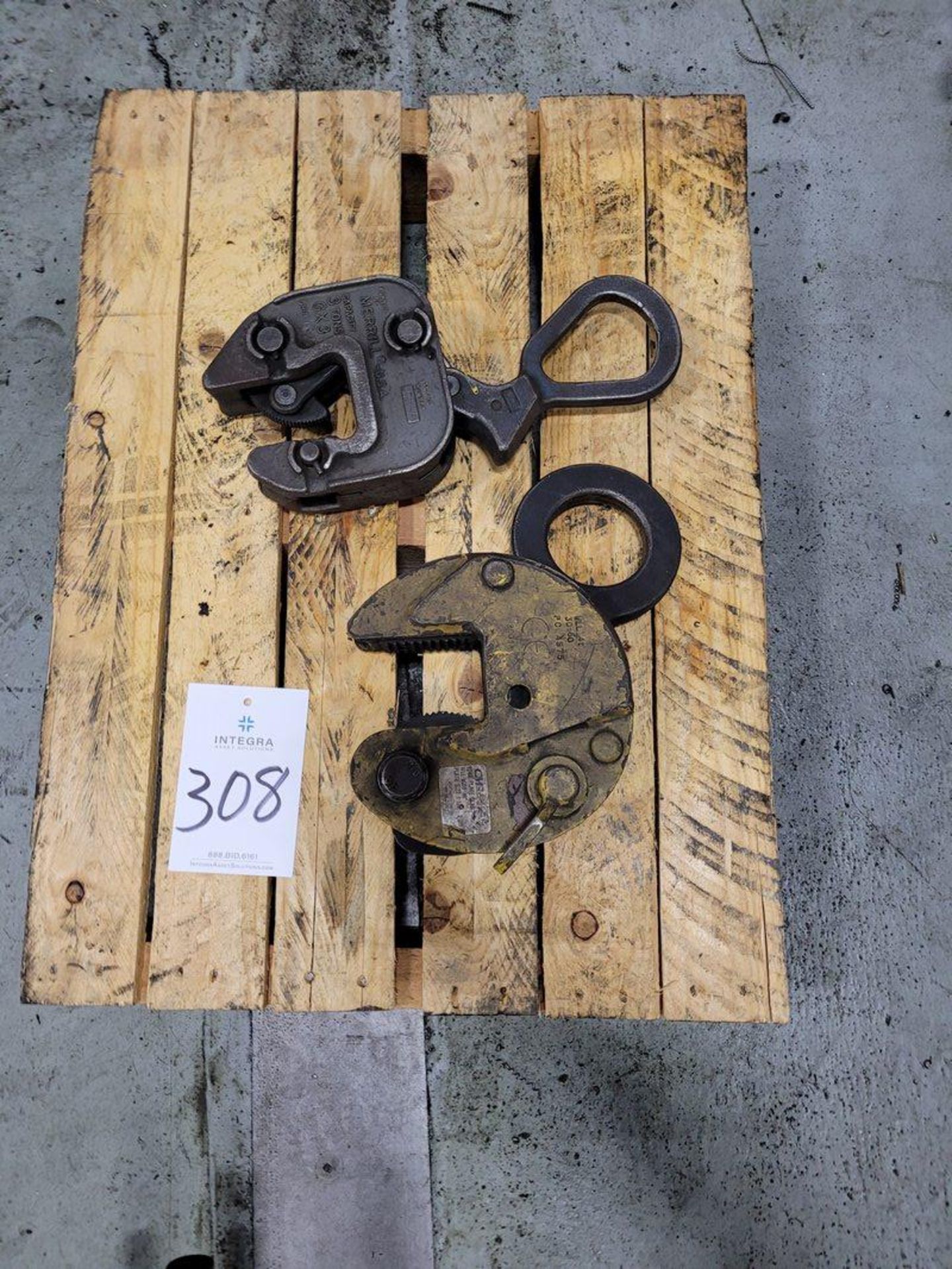 (2) Plate Lifting Clamps