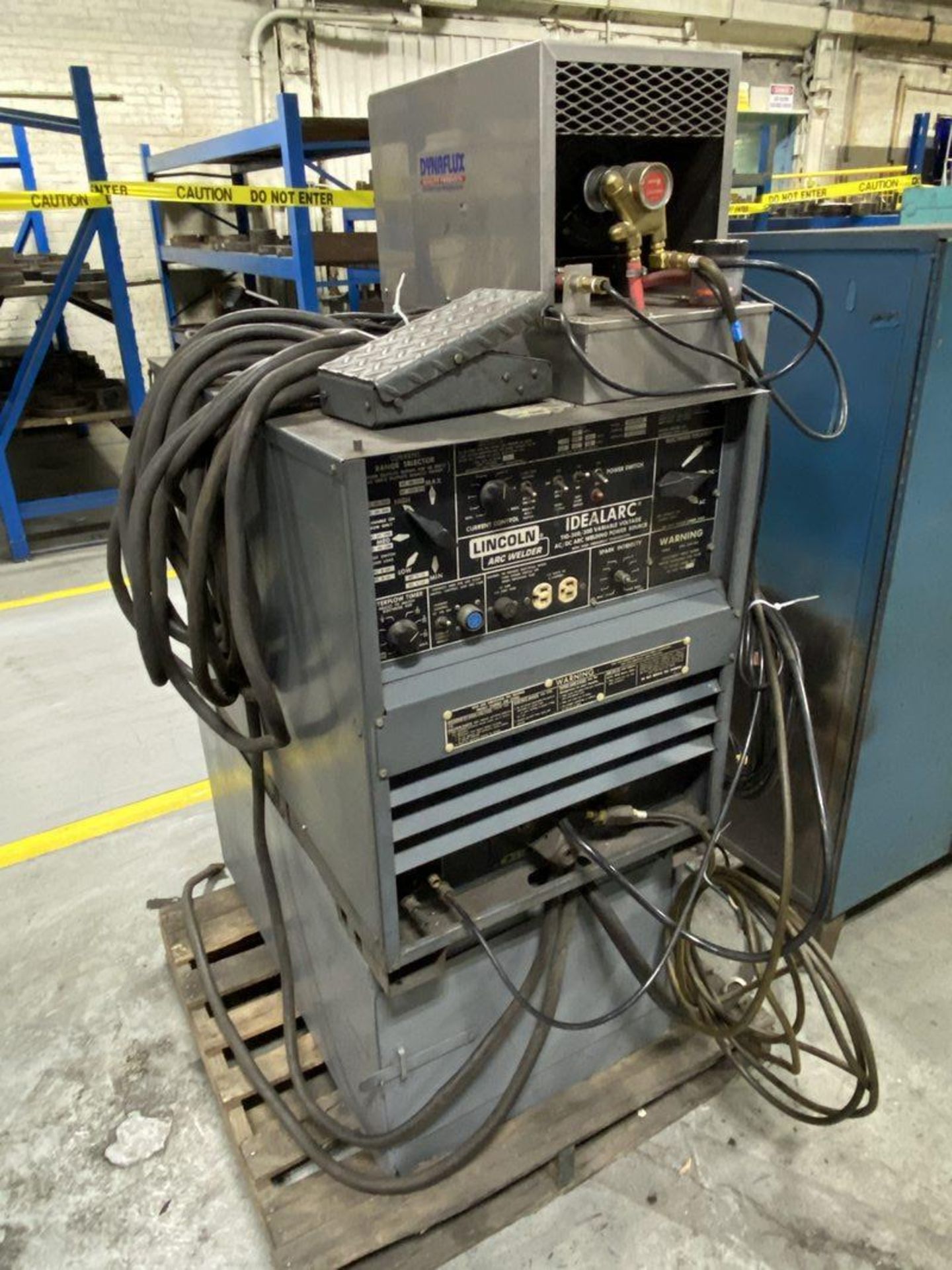 Lincoln Ideal Arc Tig 300/300 300-Amp TIG Welder, S/N AC-588300, with Dyna Flux Cooler - Image 2 of 5