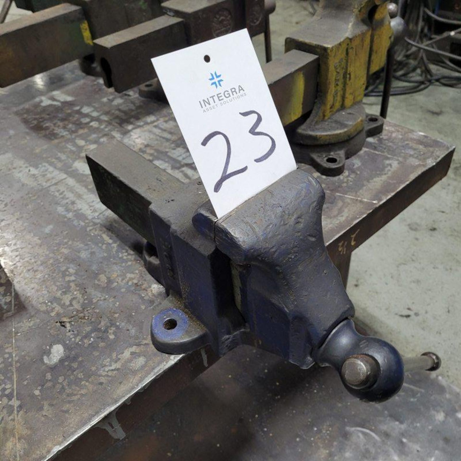 Reed 4-1/4" Bench Vise