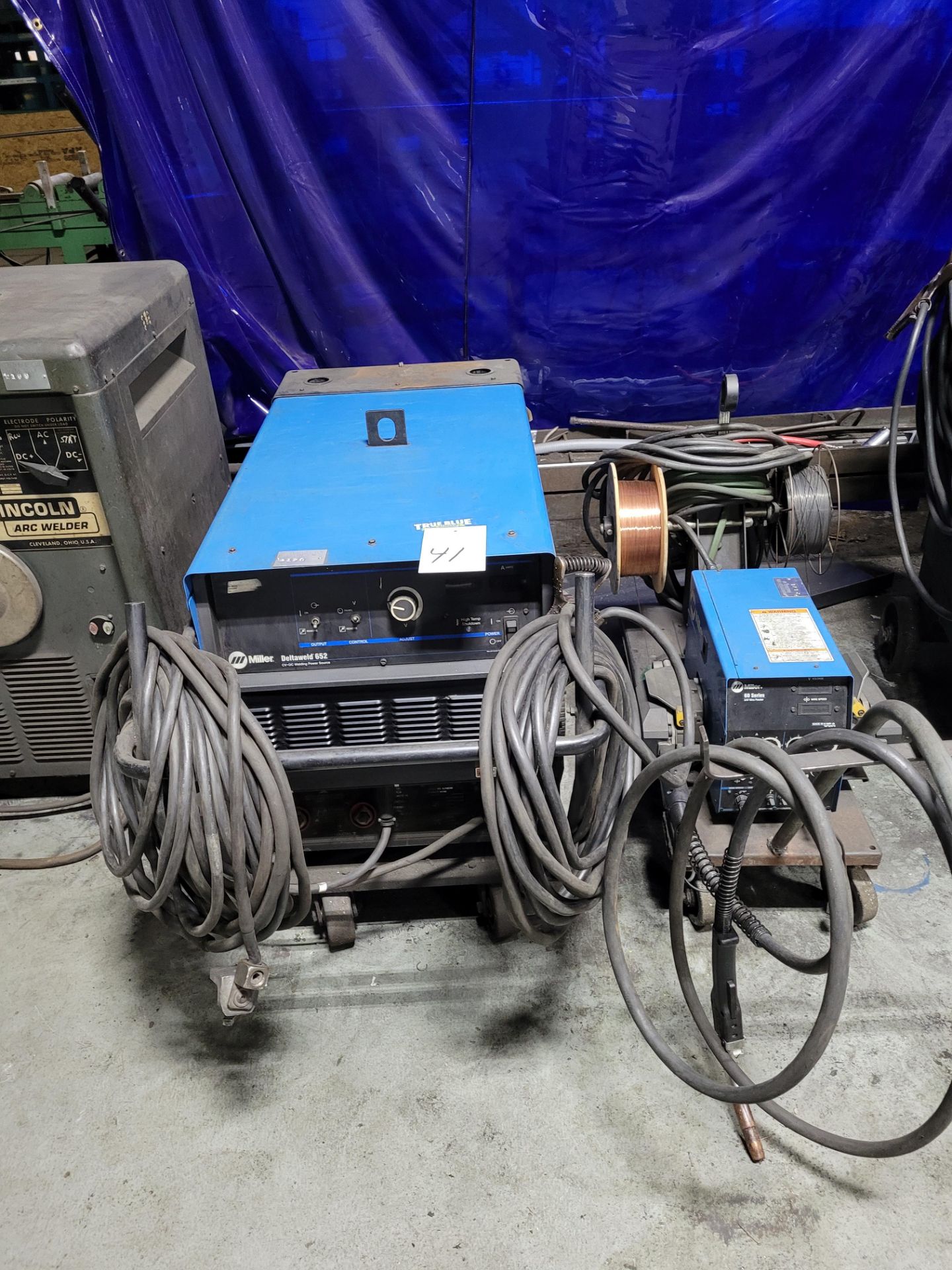 Miller Deltaweld 652 652-Amp Mobile Welder, S/N KJ188390, with 60 Series Wire Feeder